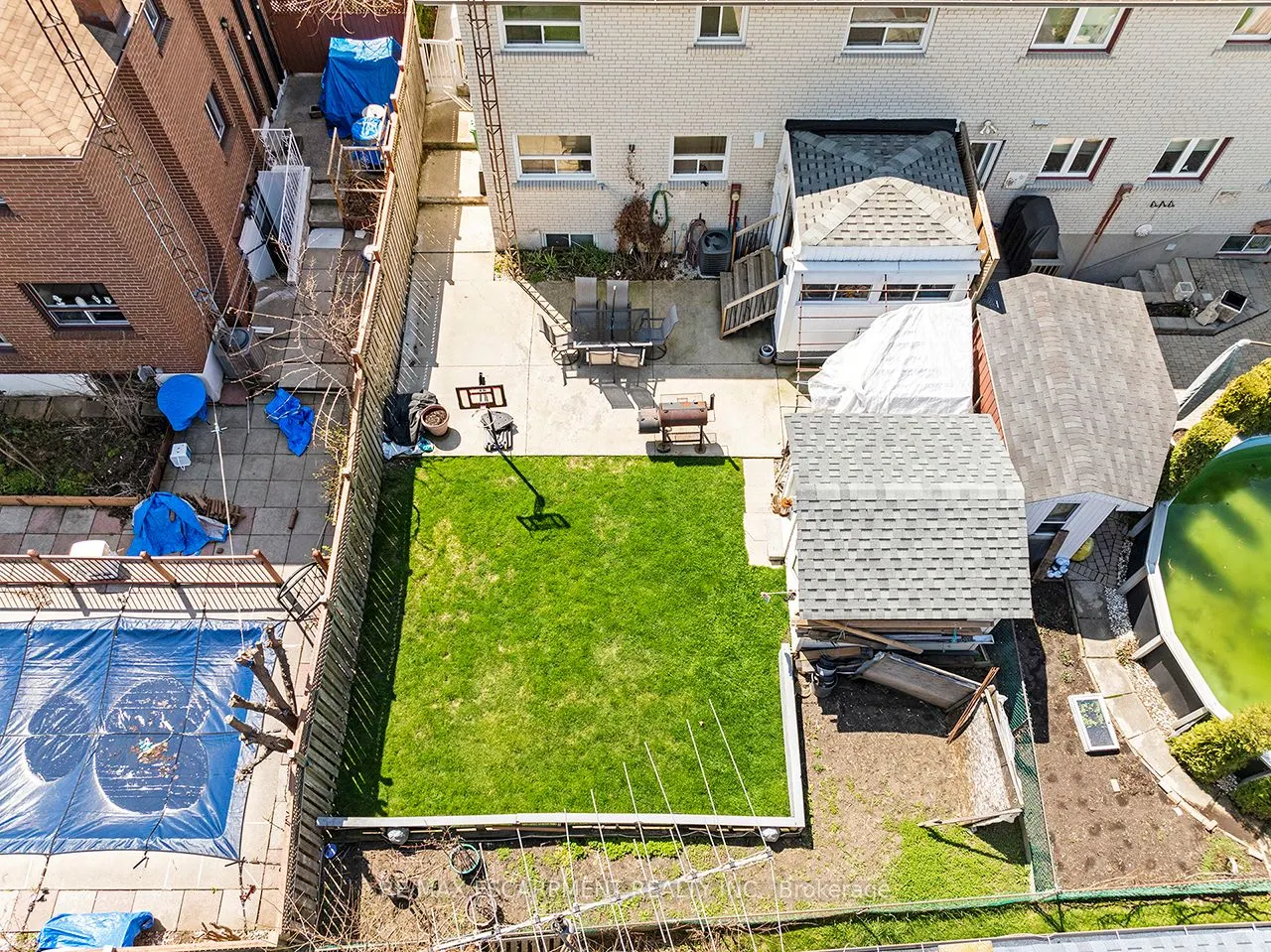 3726 Holden Crescent