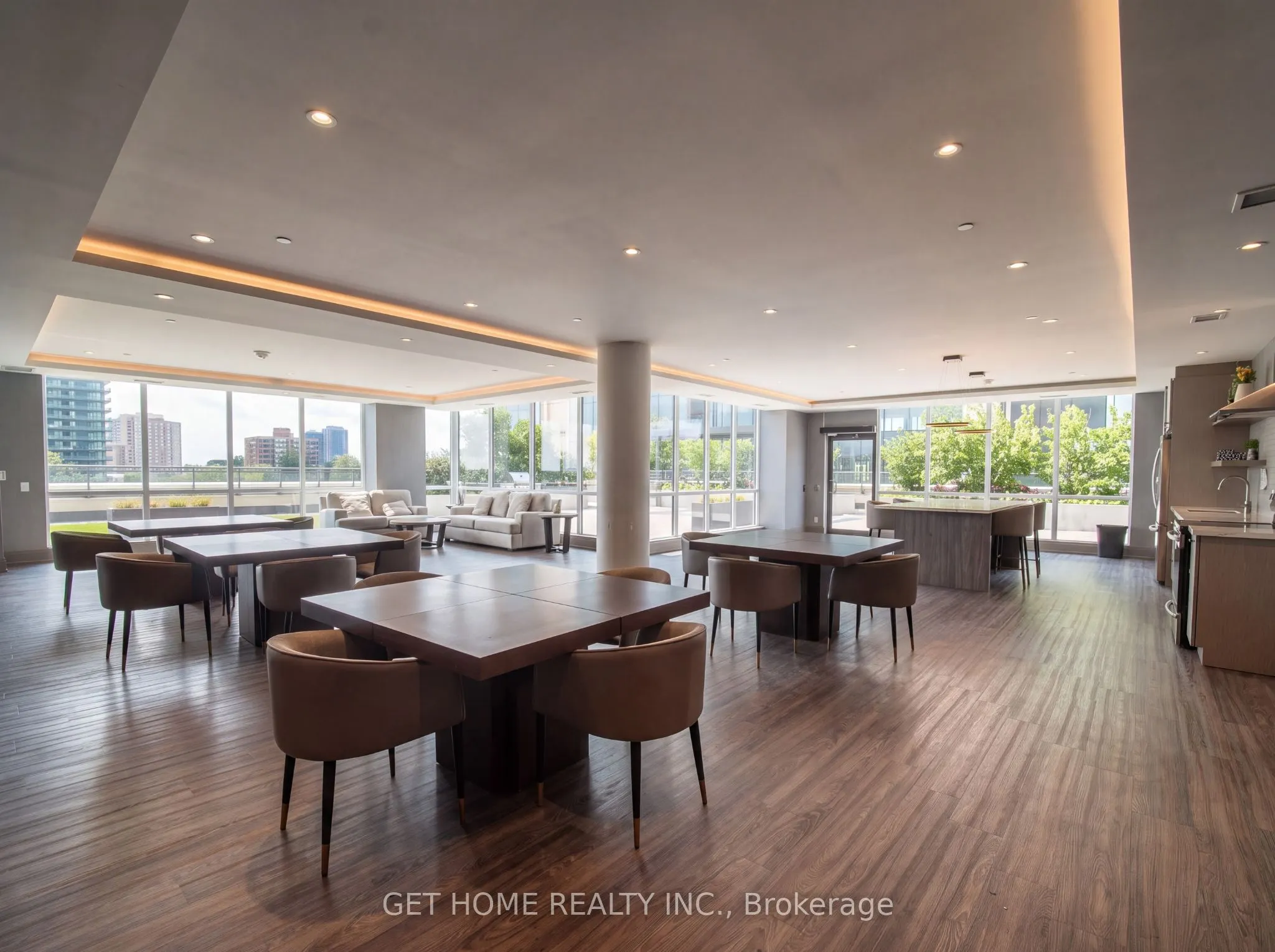 15 Lynch Street #2104