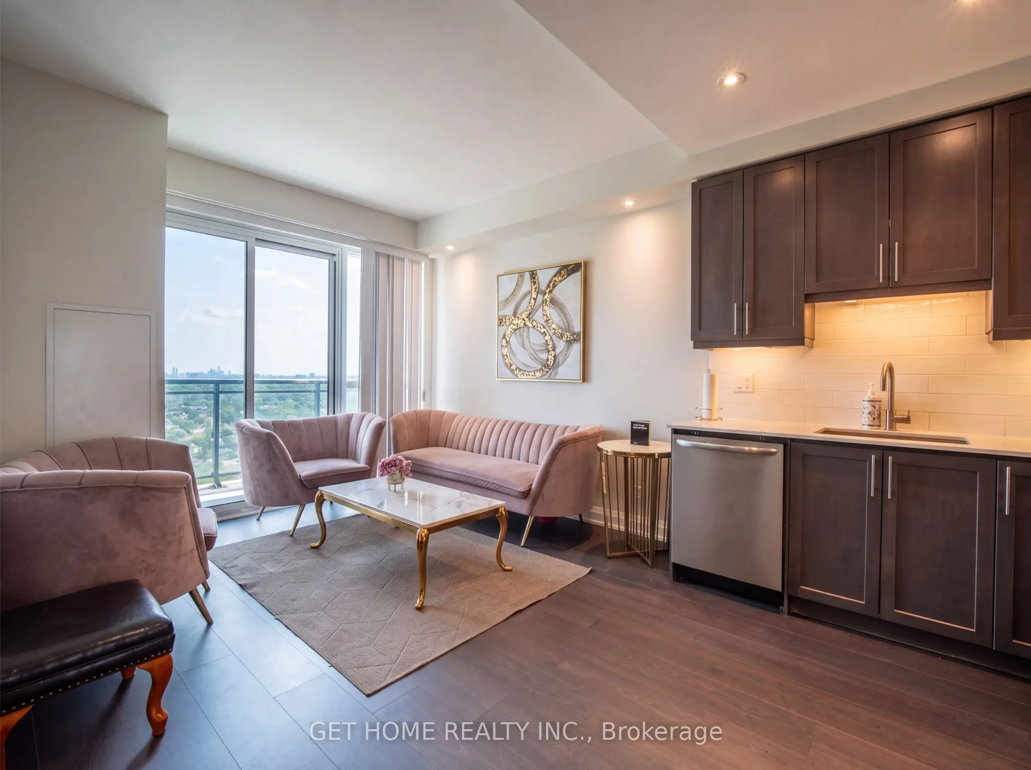 15 Lynch Street #2104