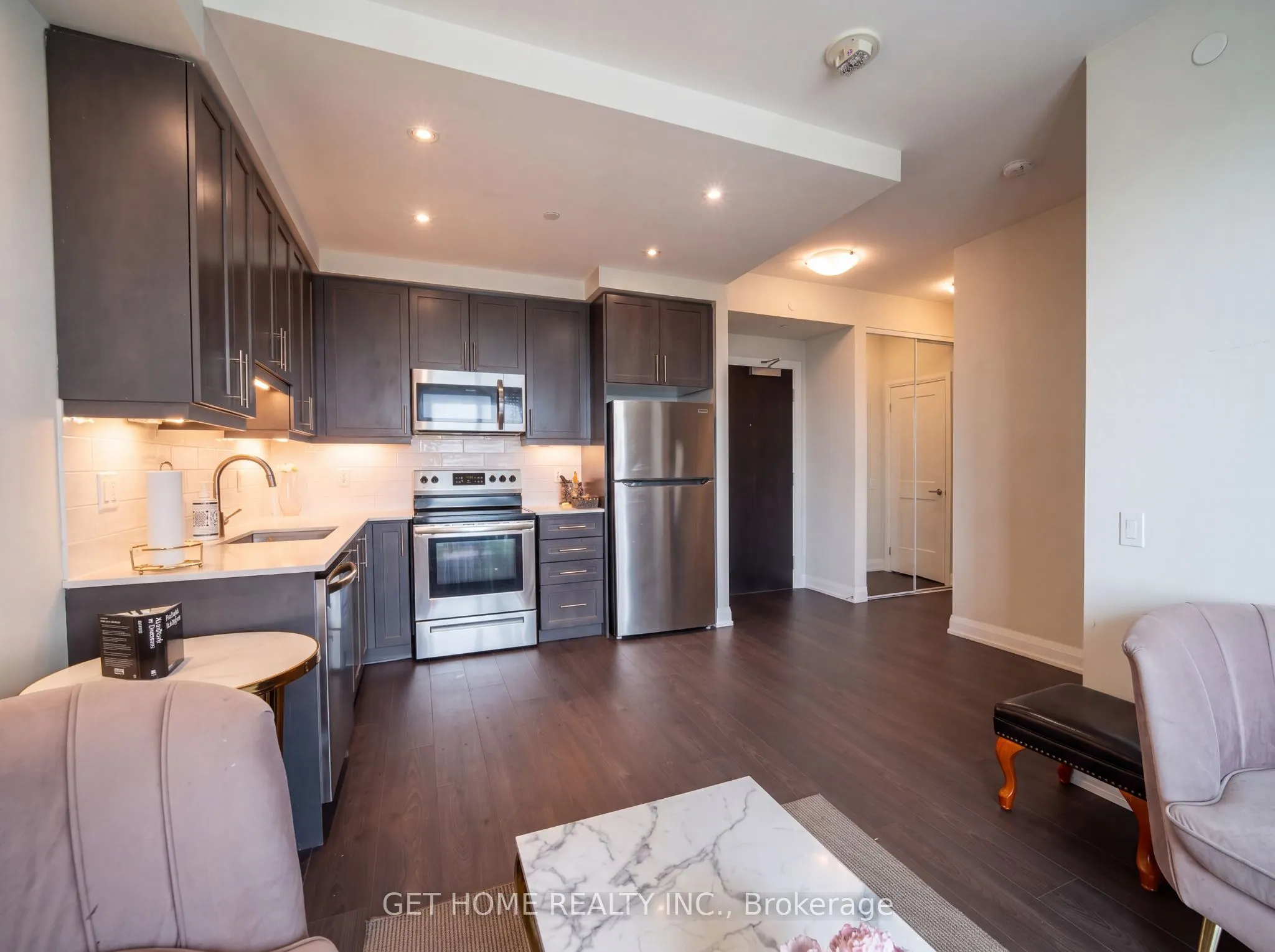 15 Lynch Street #2104