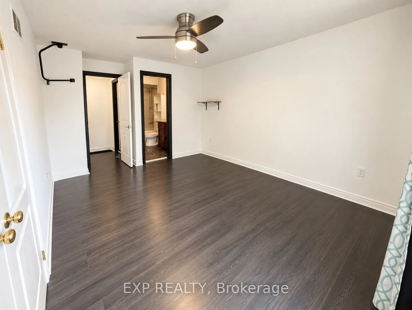 65 Pressed Brick Drive