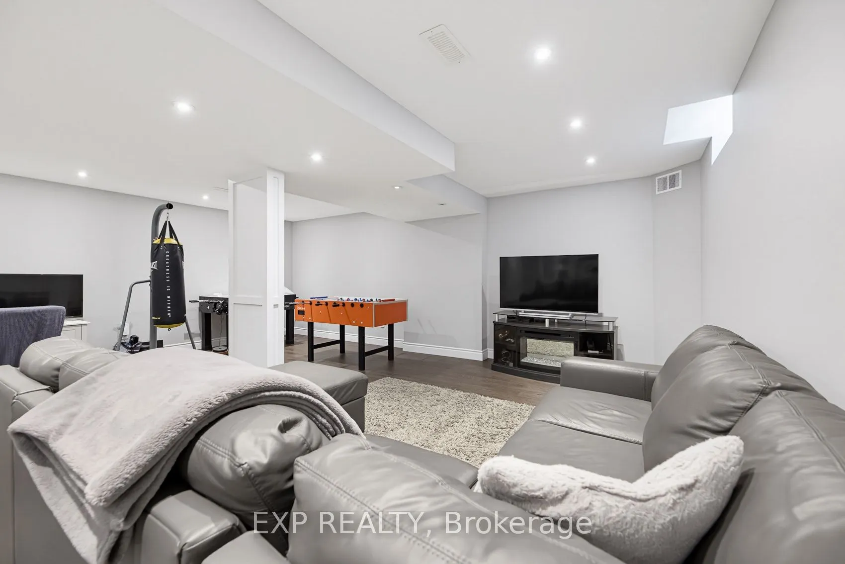 156 Cedargrove Road