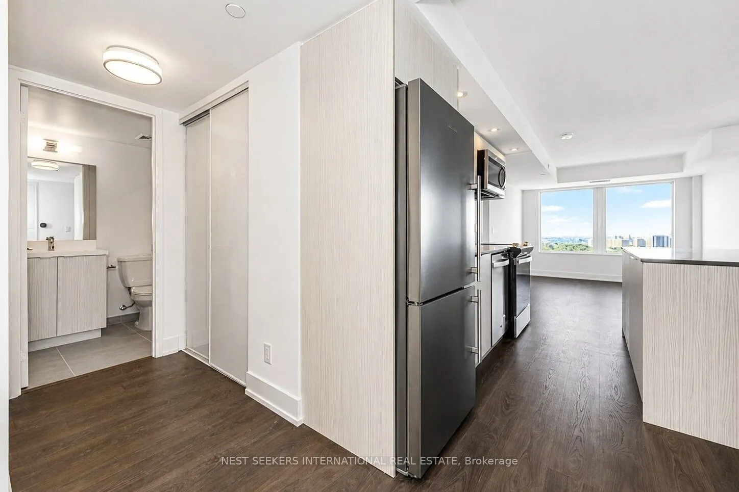 10 Eva Road #2304