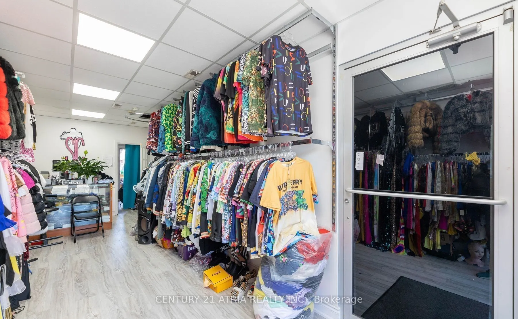 1085 Weston Road