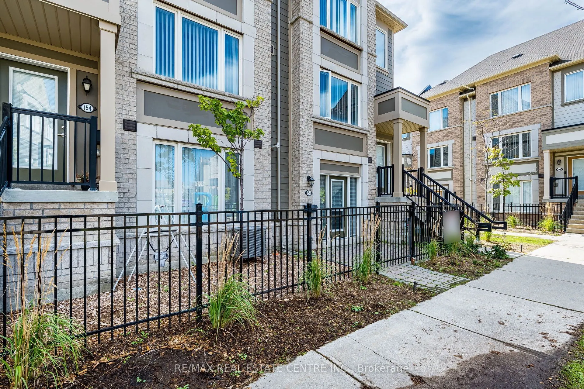 1 Beckenrose Court #153