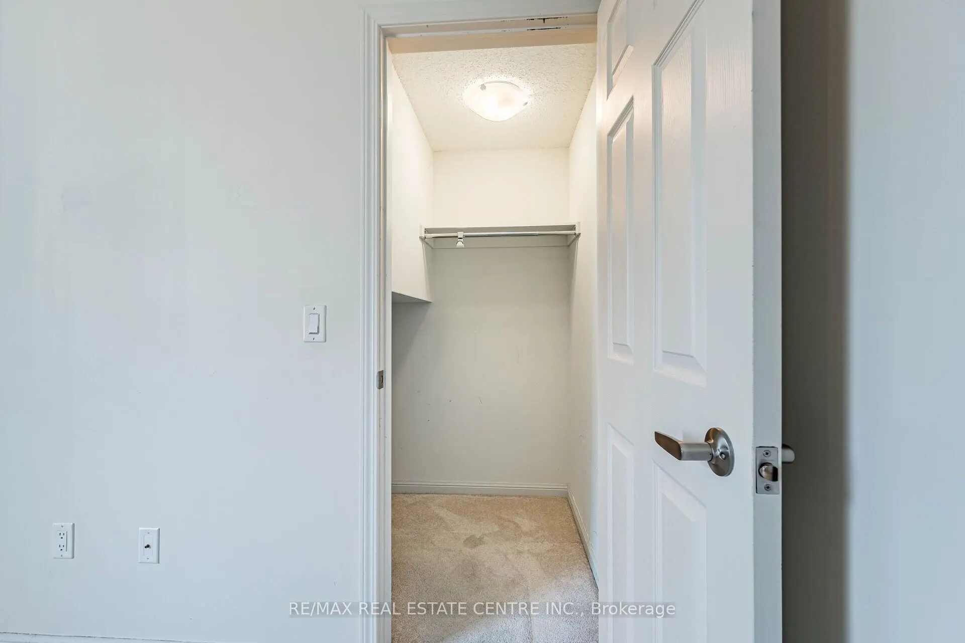 1 Beckenrose Court #153
