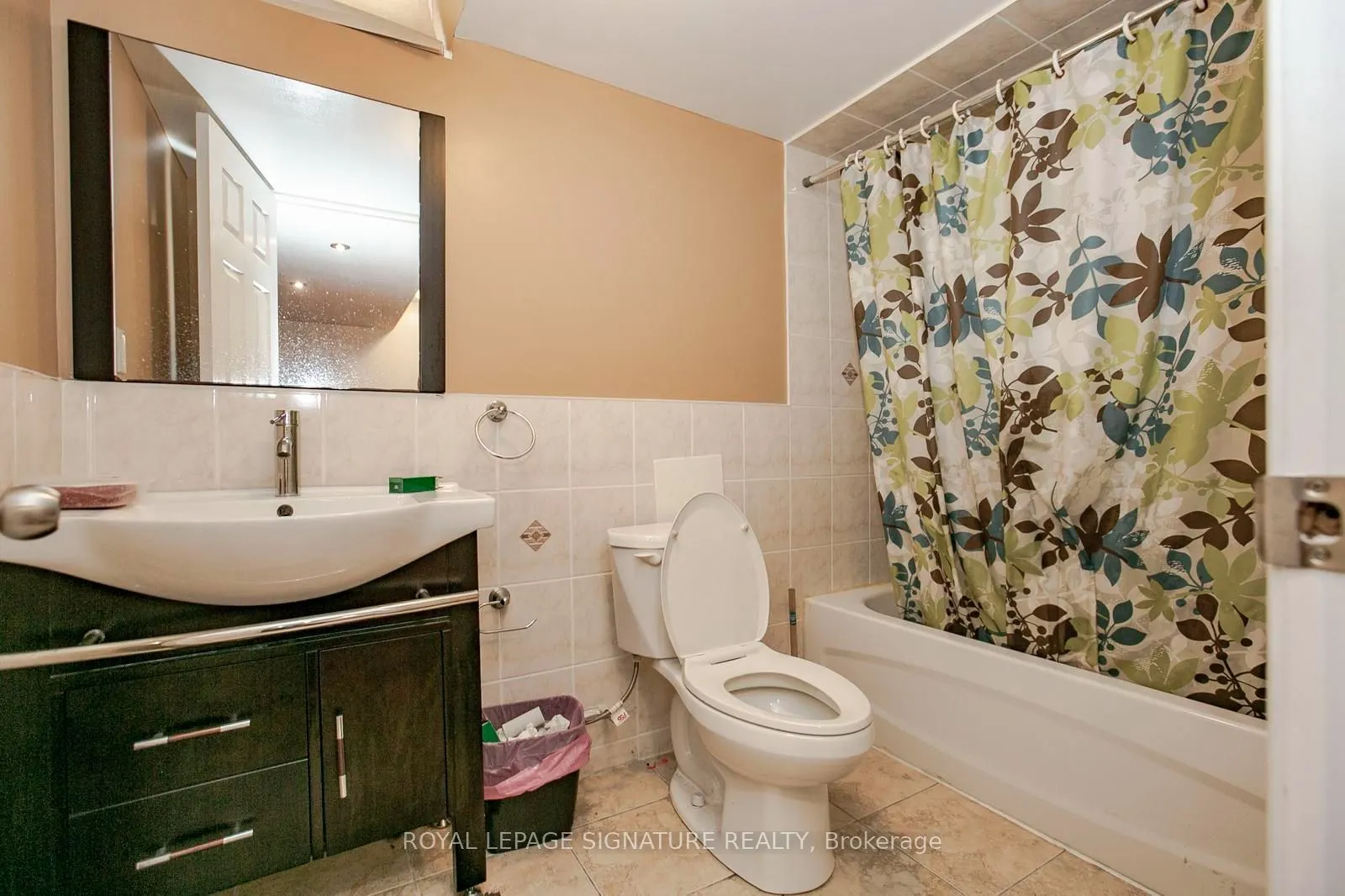 941 Mandolin Place