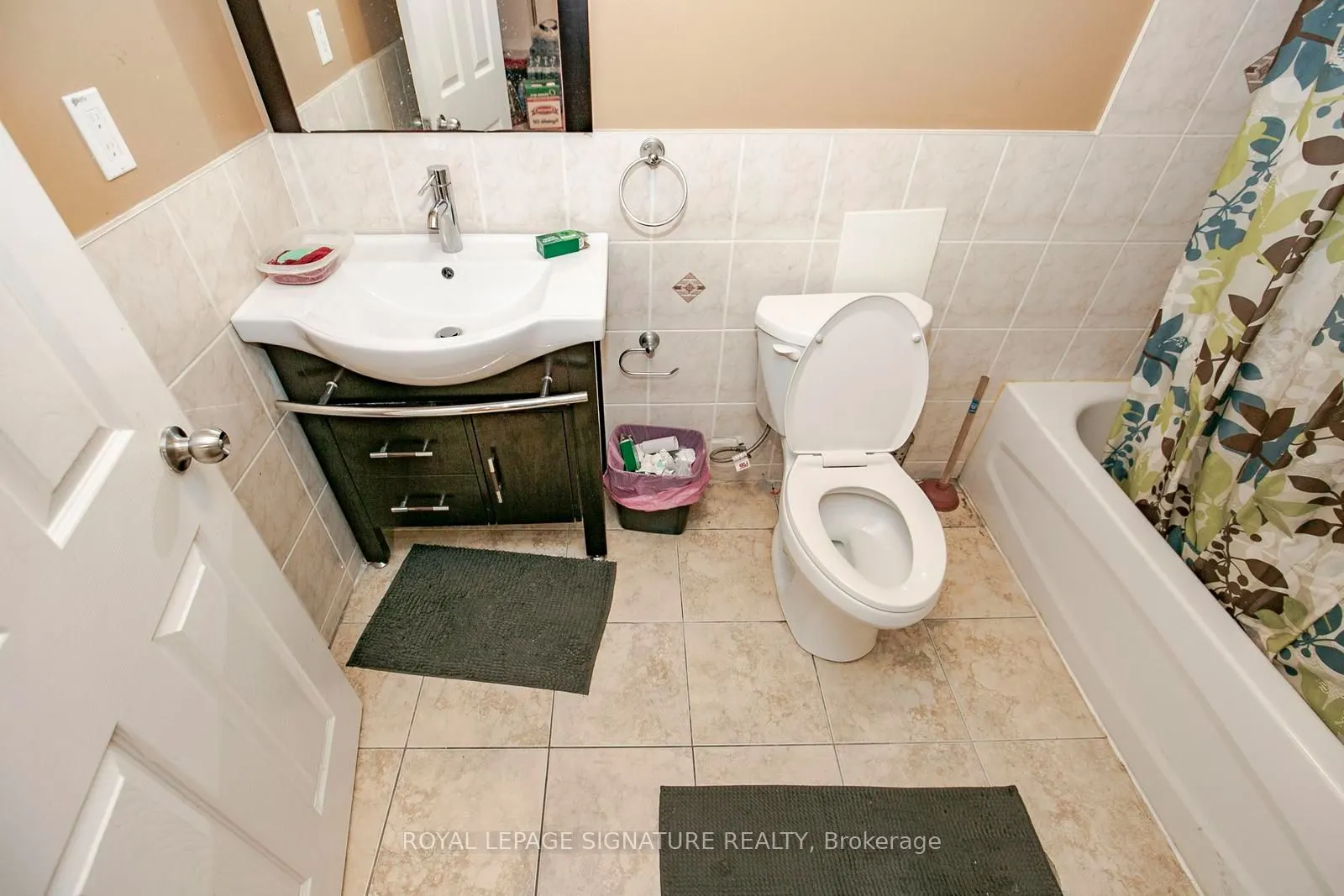 941 Mandolin Place