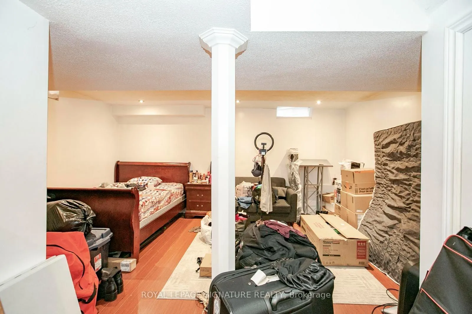941 Mandolin Place