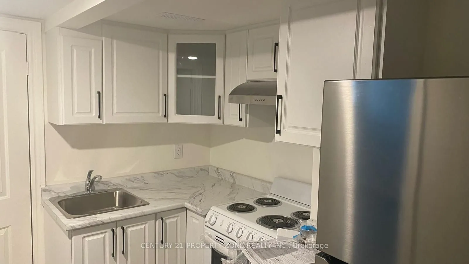 2 Queenpost Drive