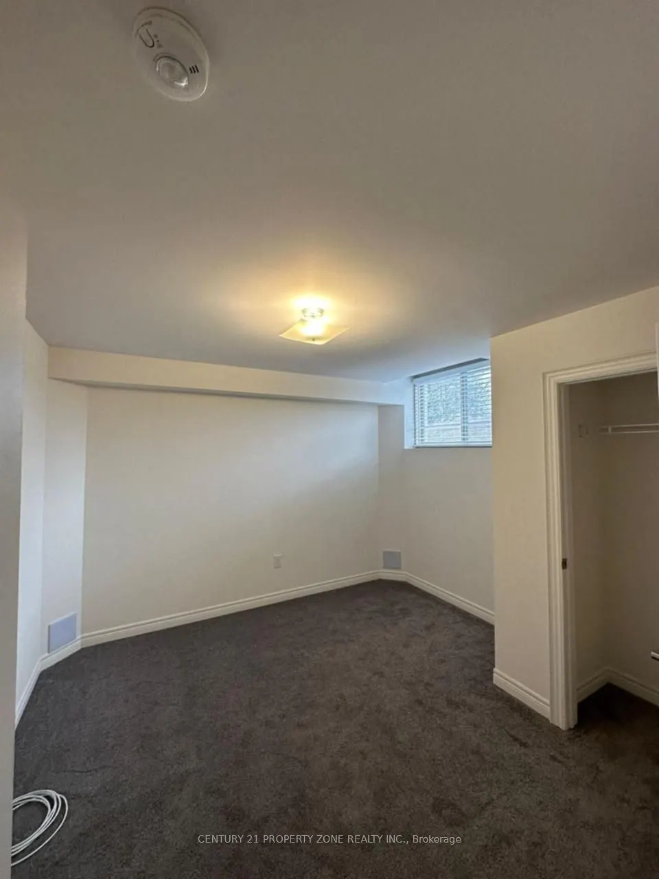 2 Queenpost Drive