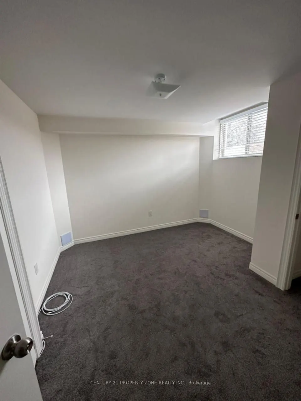 2 Queenpost Drive