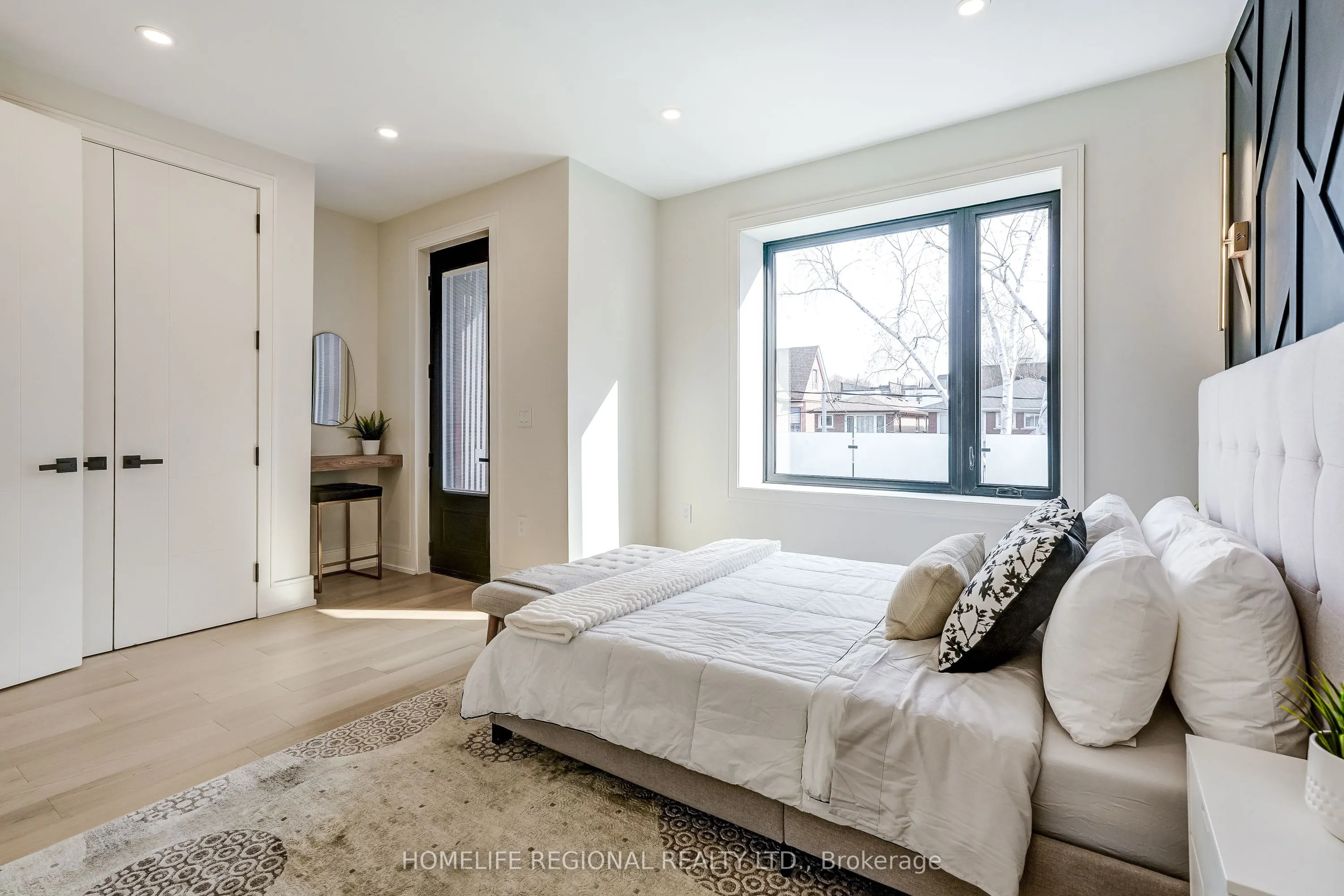 12 Macdonell Avenue