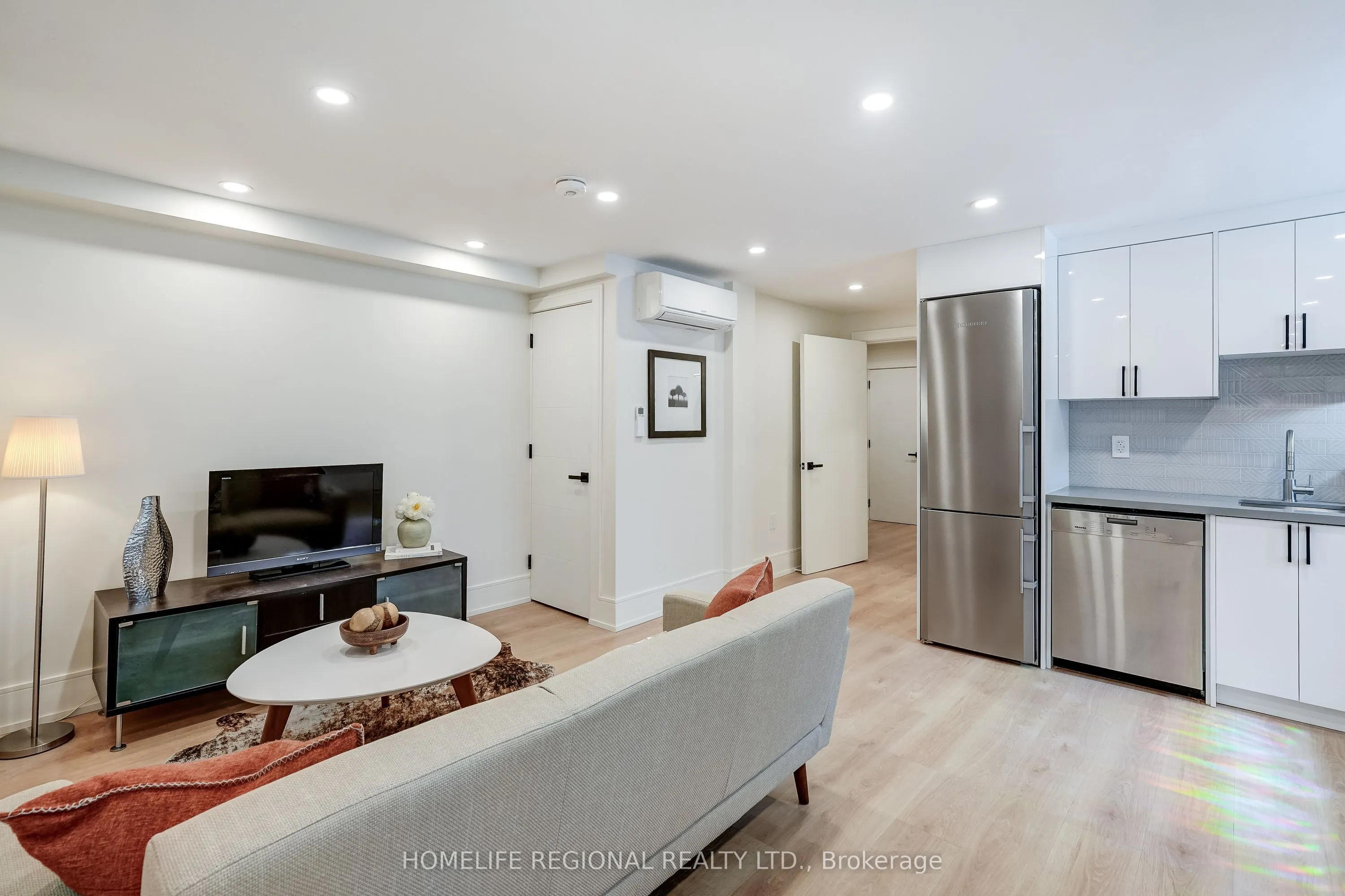 12 Macdonell Avenue