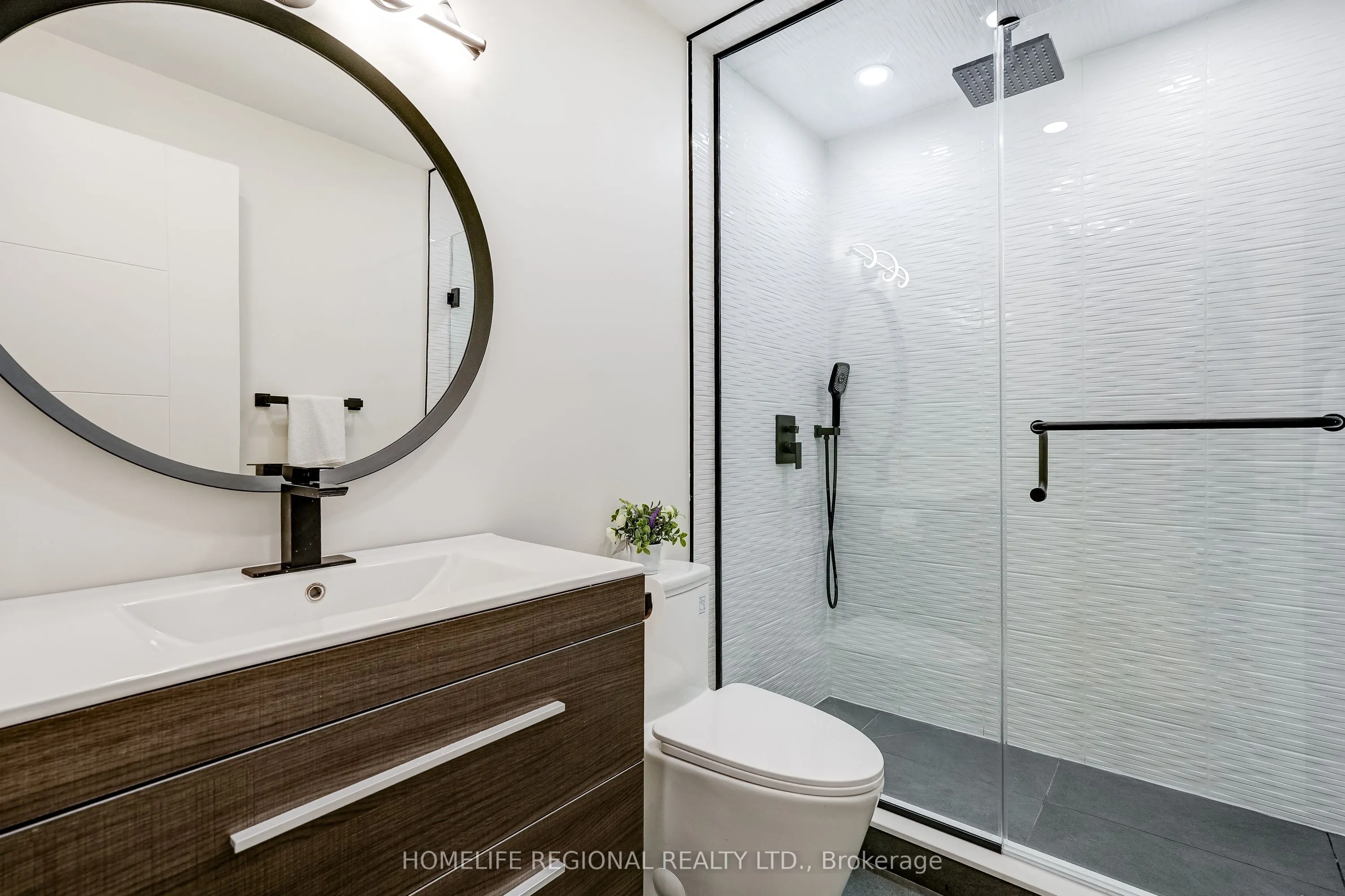 12 Macdonell Avenue