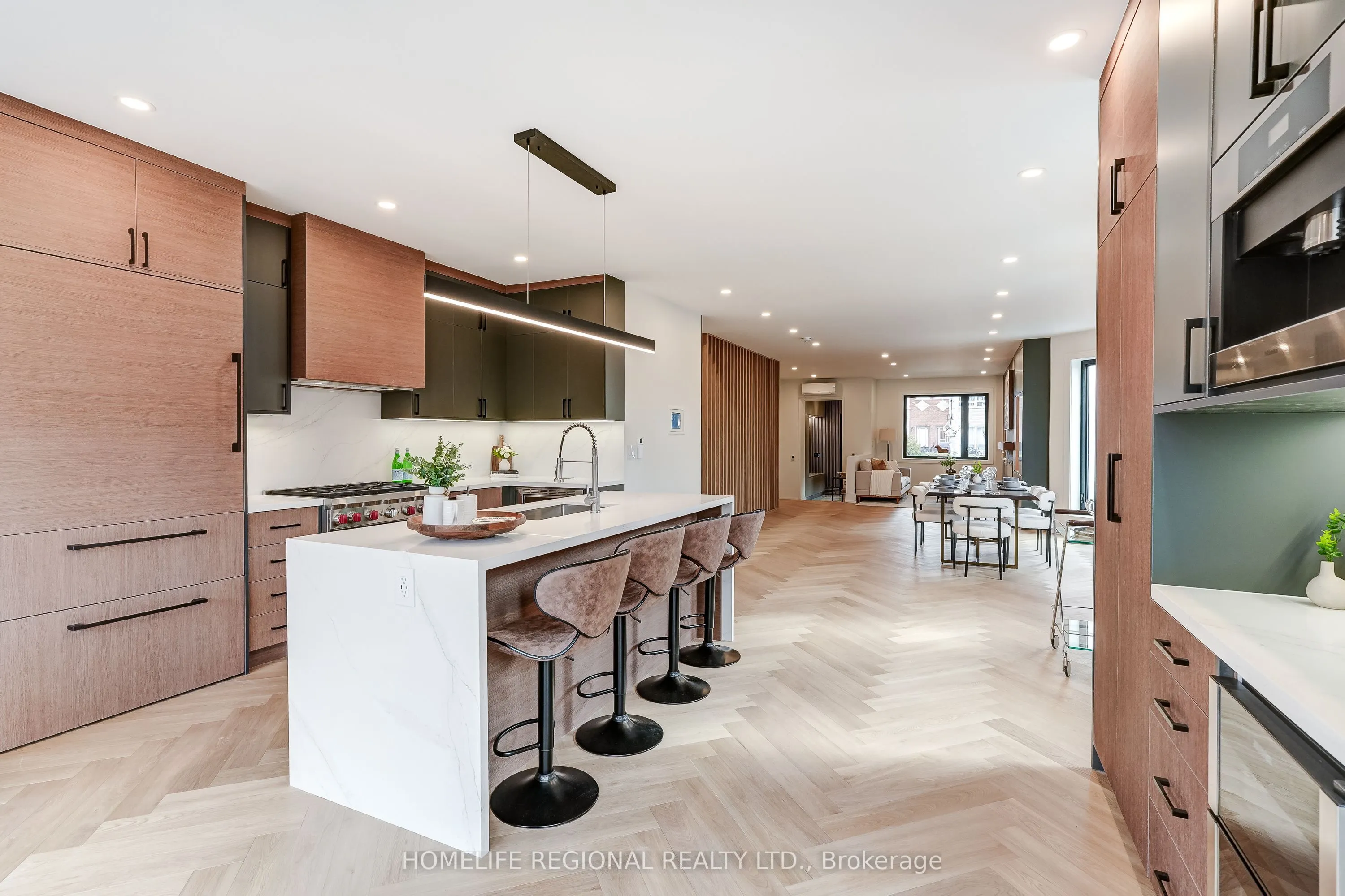 12 Macdonell Avenue