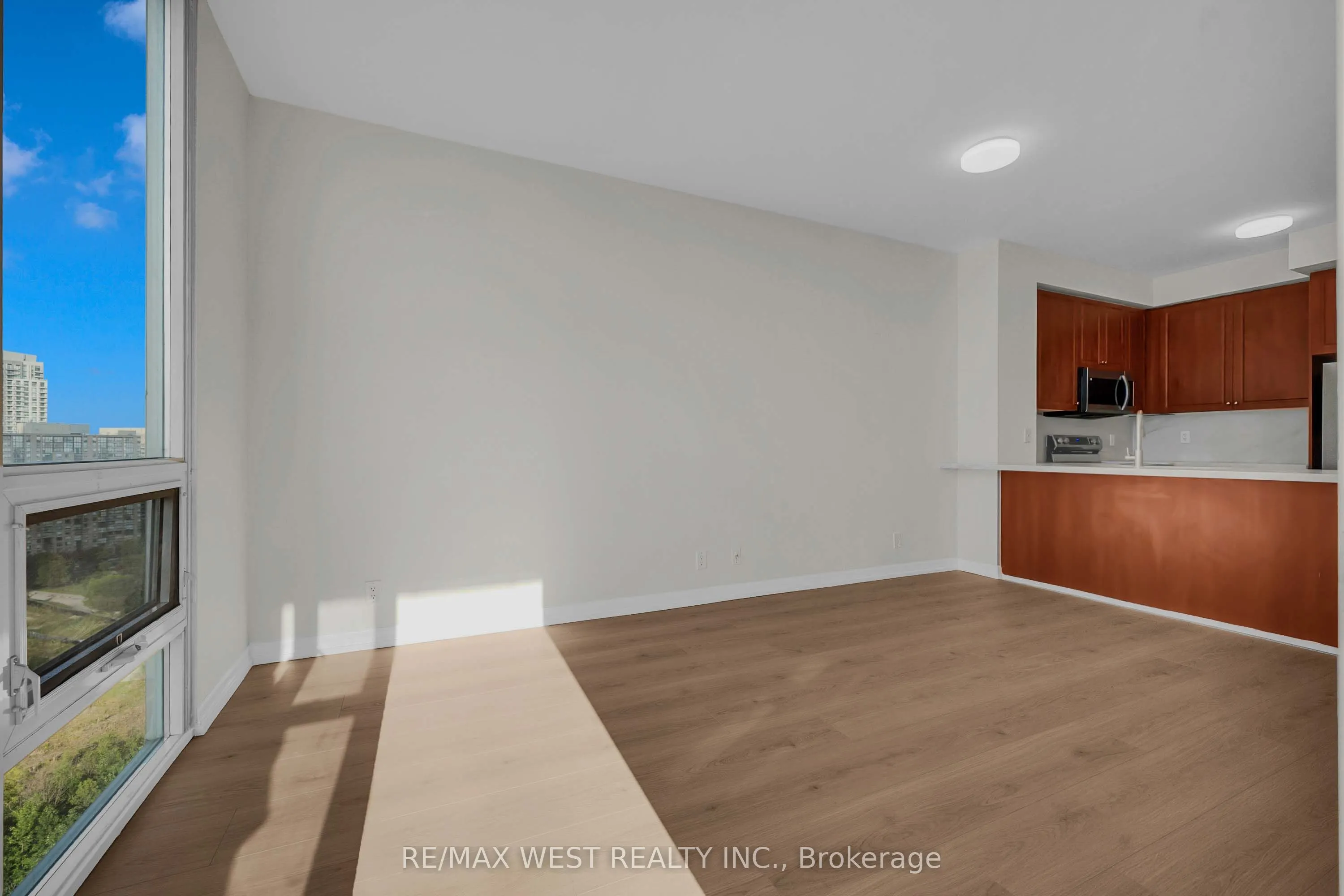 220 Burnhamthorpe Road W #1710