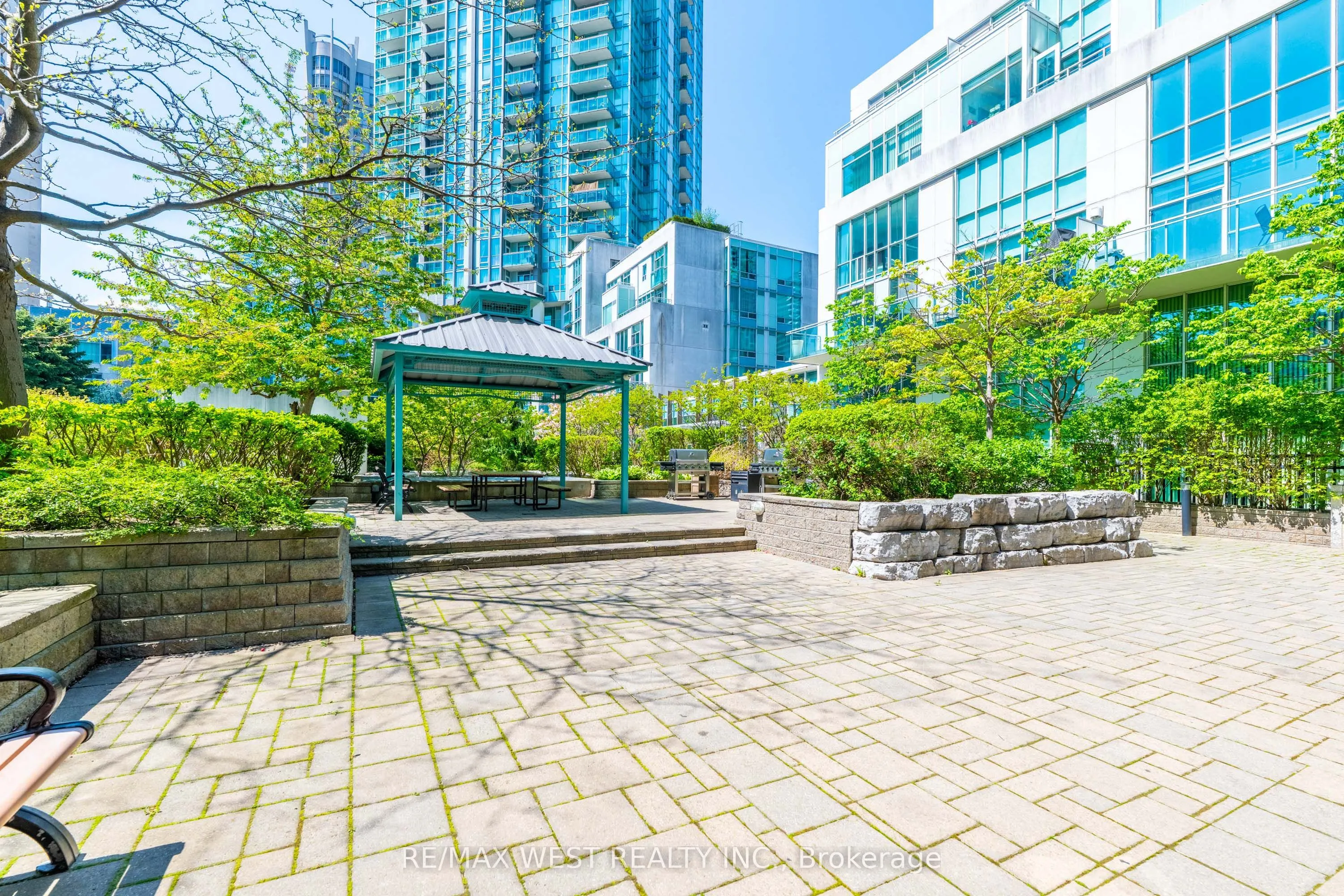 220 Burnhamthorpe Road W #1710