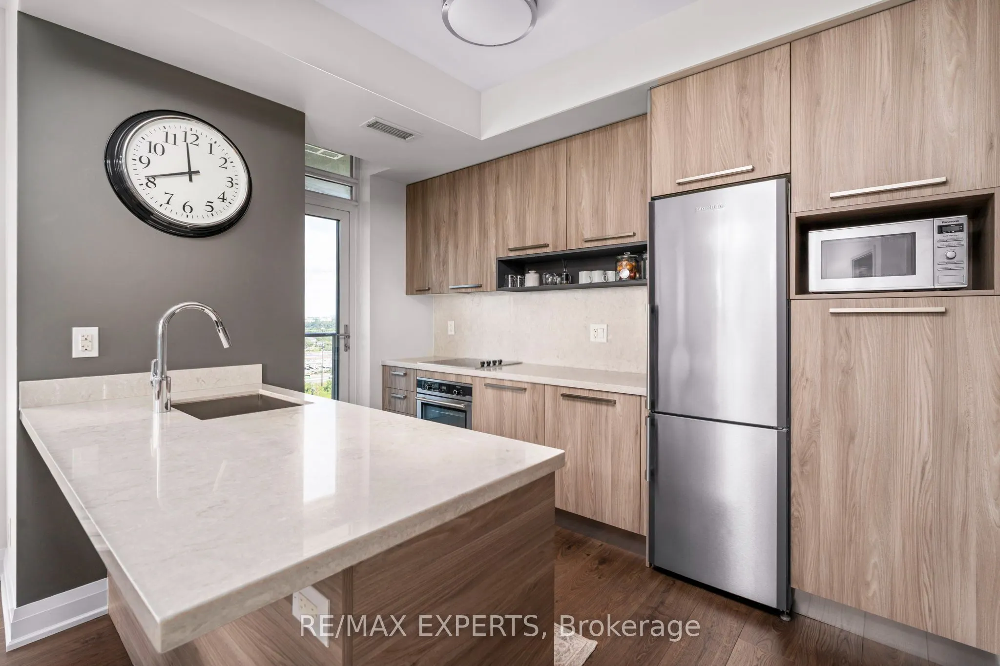 36 Park Lawn Road #1905