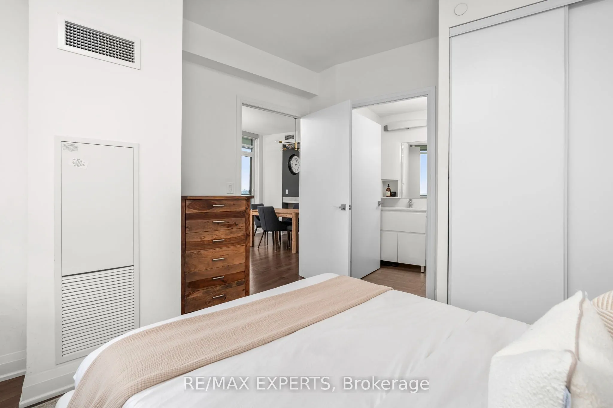 36 Park Lawn Road #1905