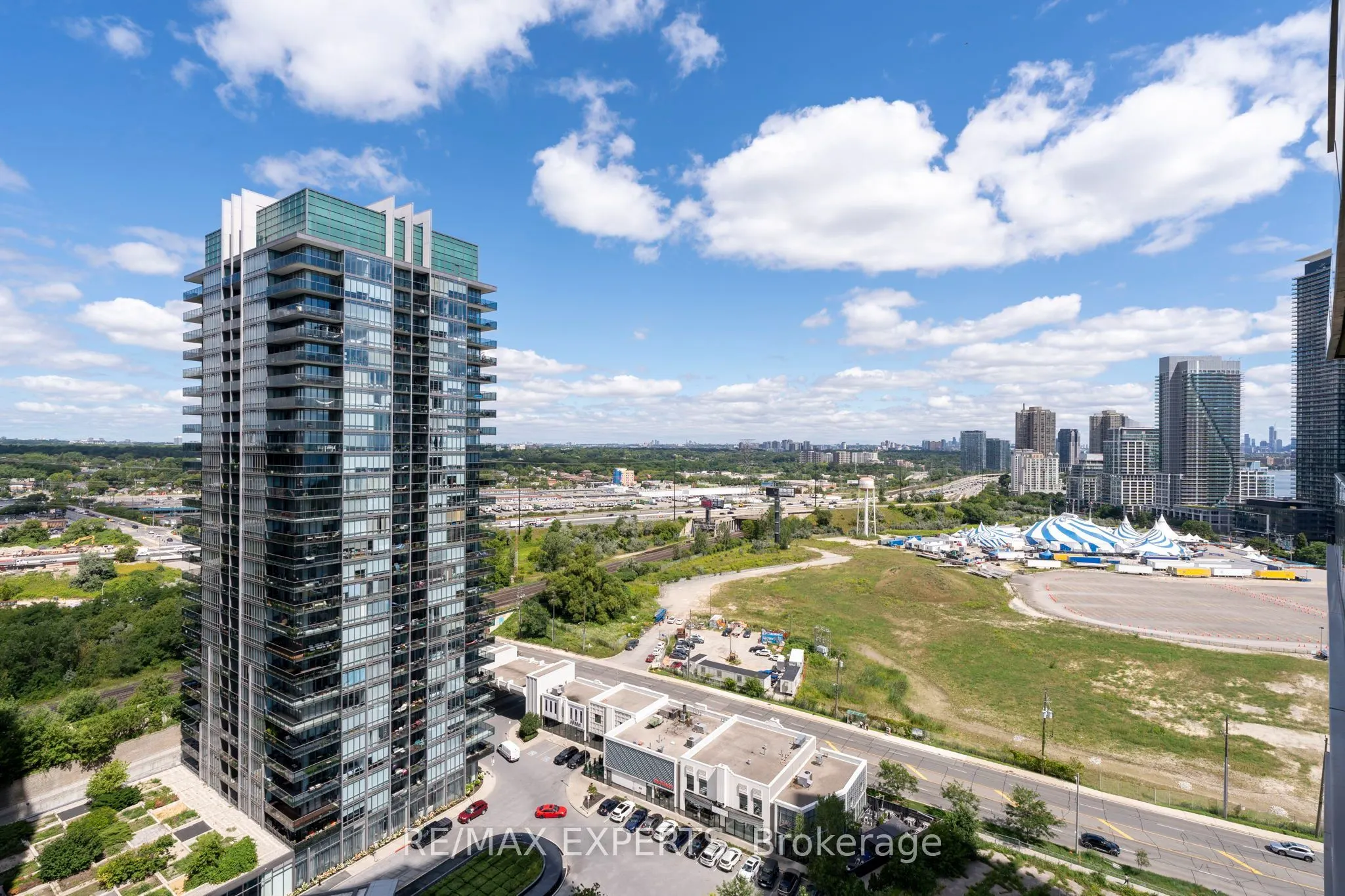 36 Park Lawn Road #1905