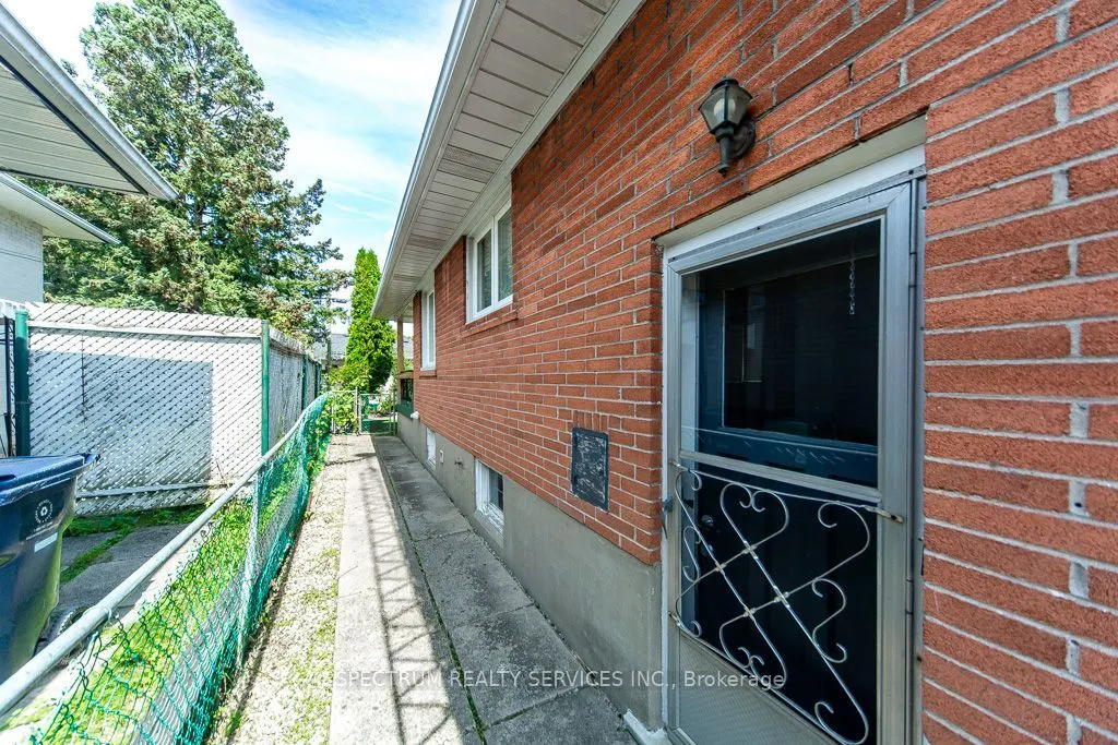131 West Deane Park Drive