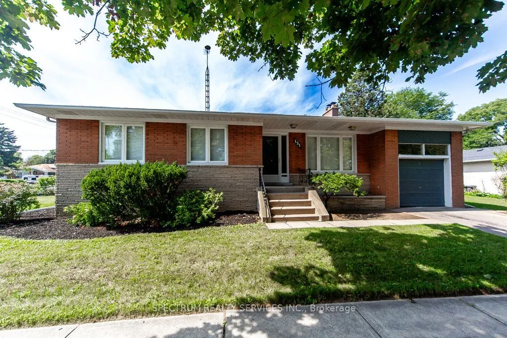 131 West Deane Park Drive