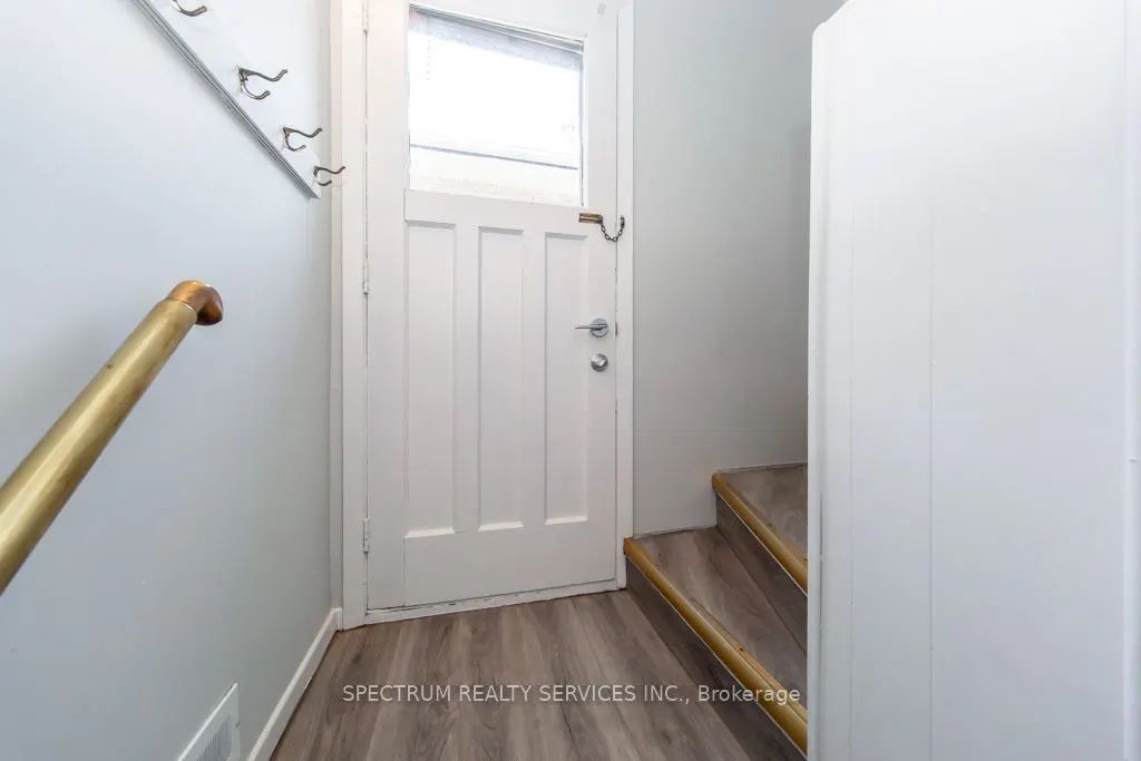 131 West Deane Park Drive