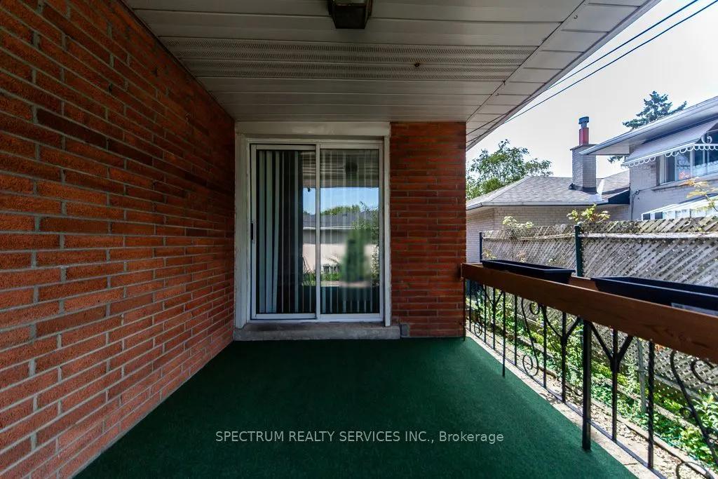 131 West Deane Park Drive
