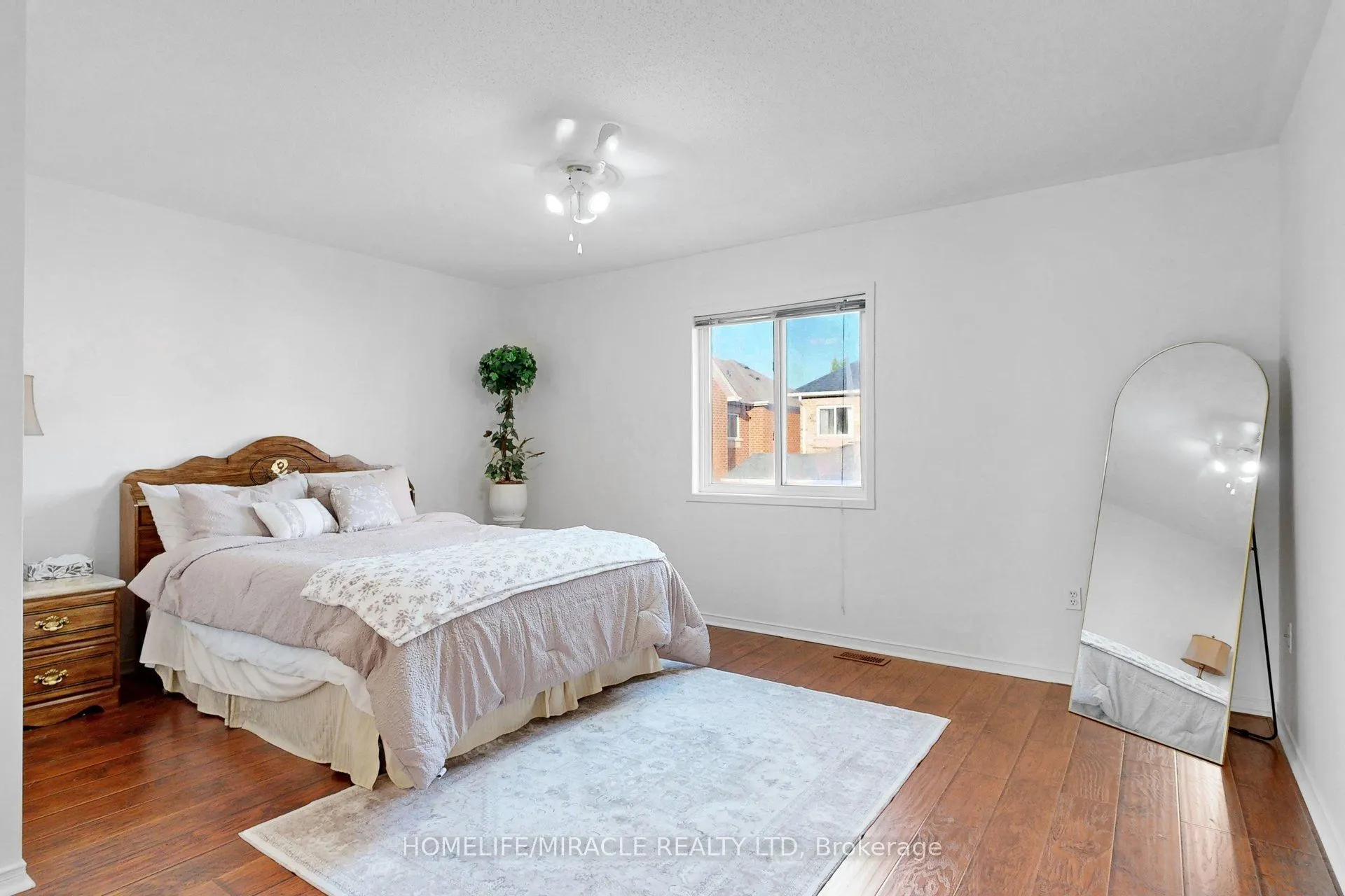 3852 Brinwood Gate
