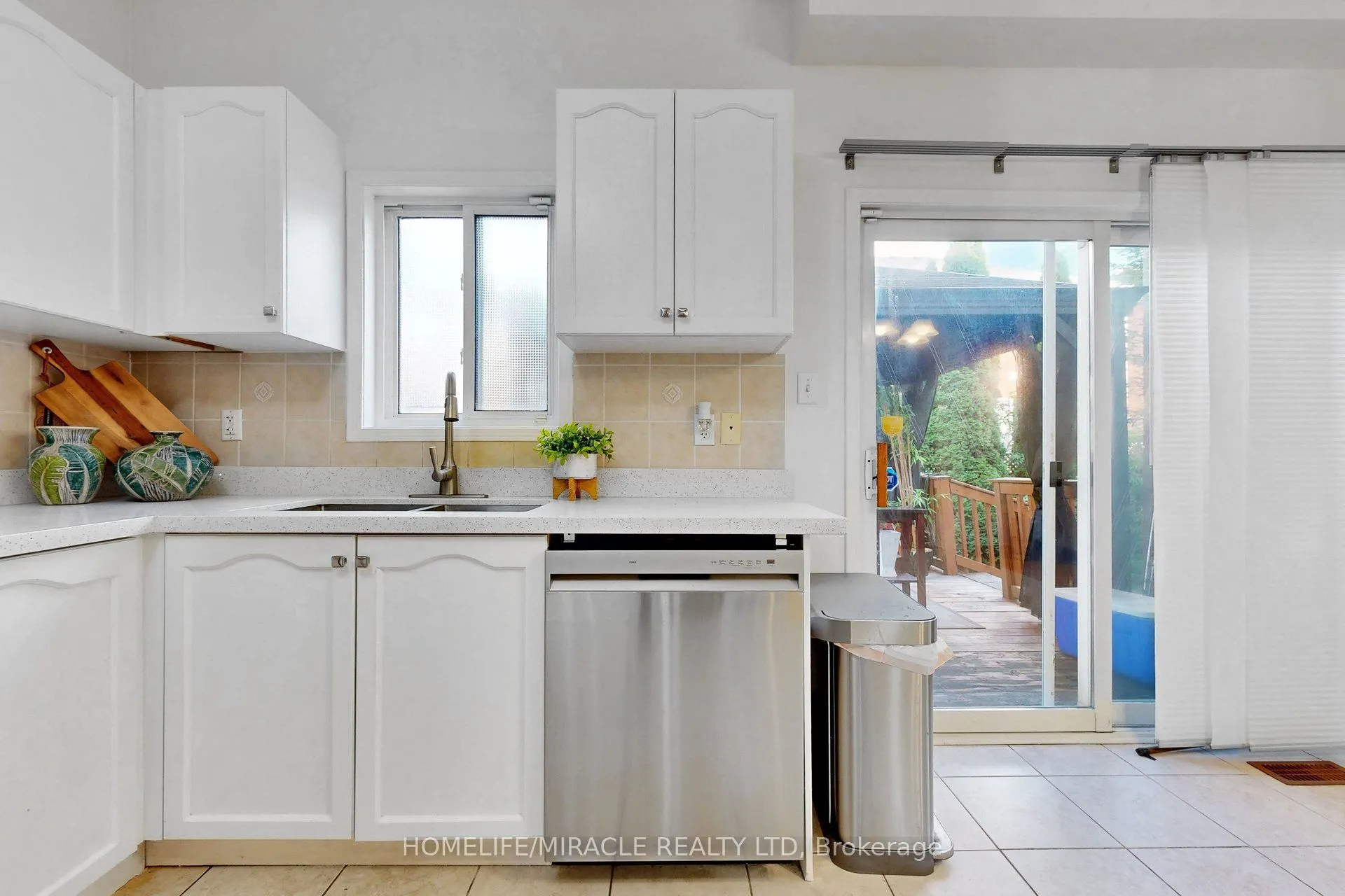 3852 Brinwood Gate