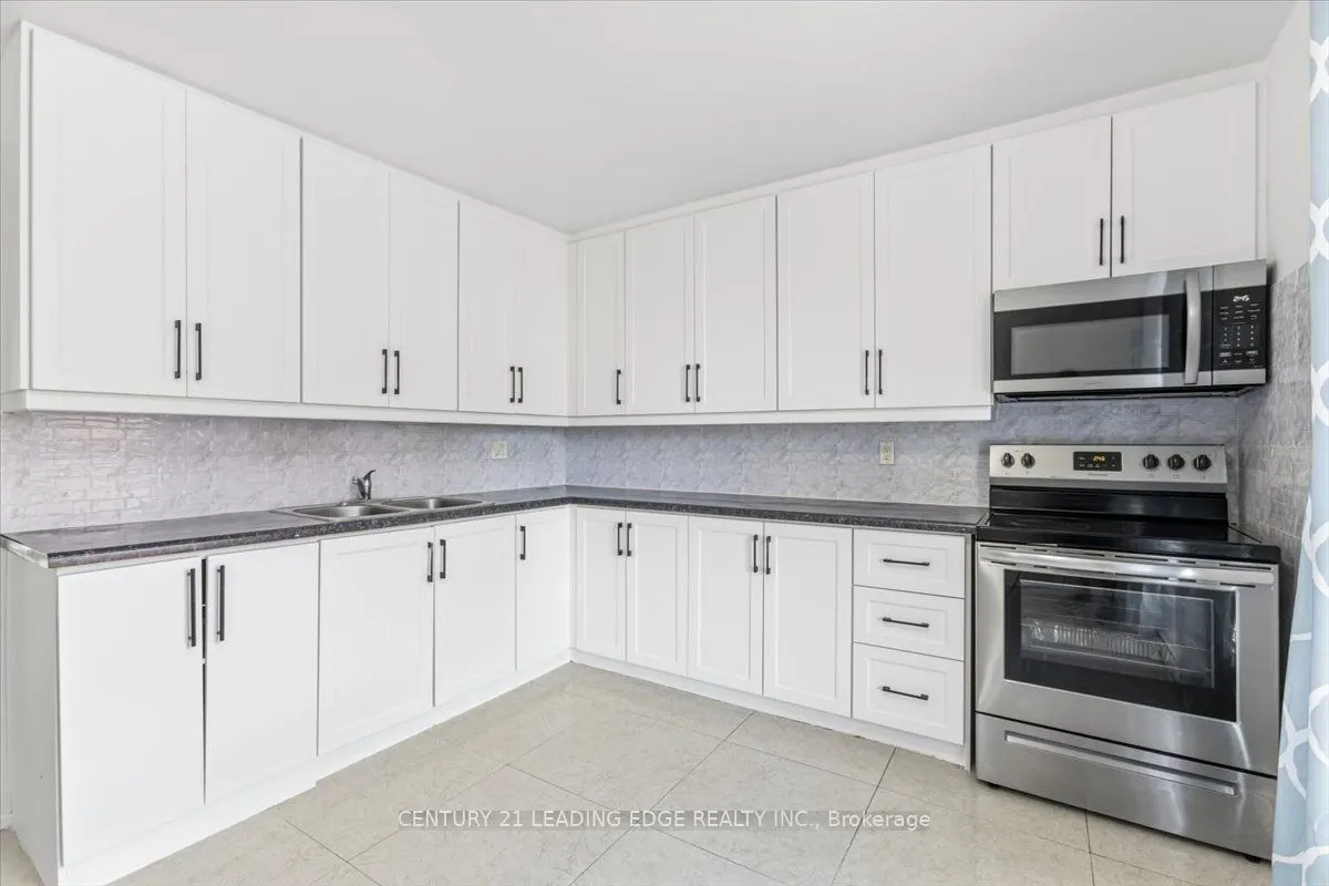 28 Sebastian Cabot Way #43