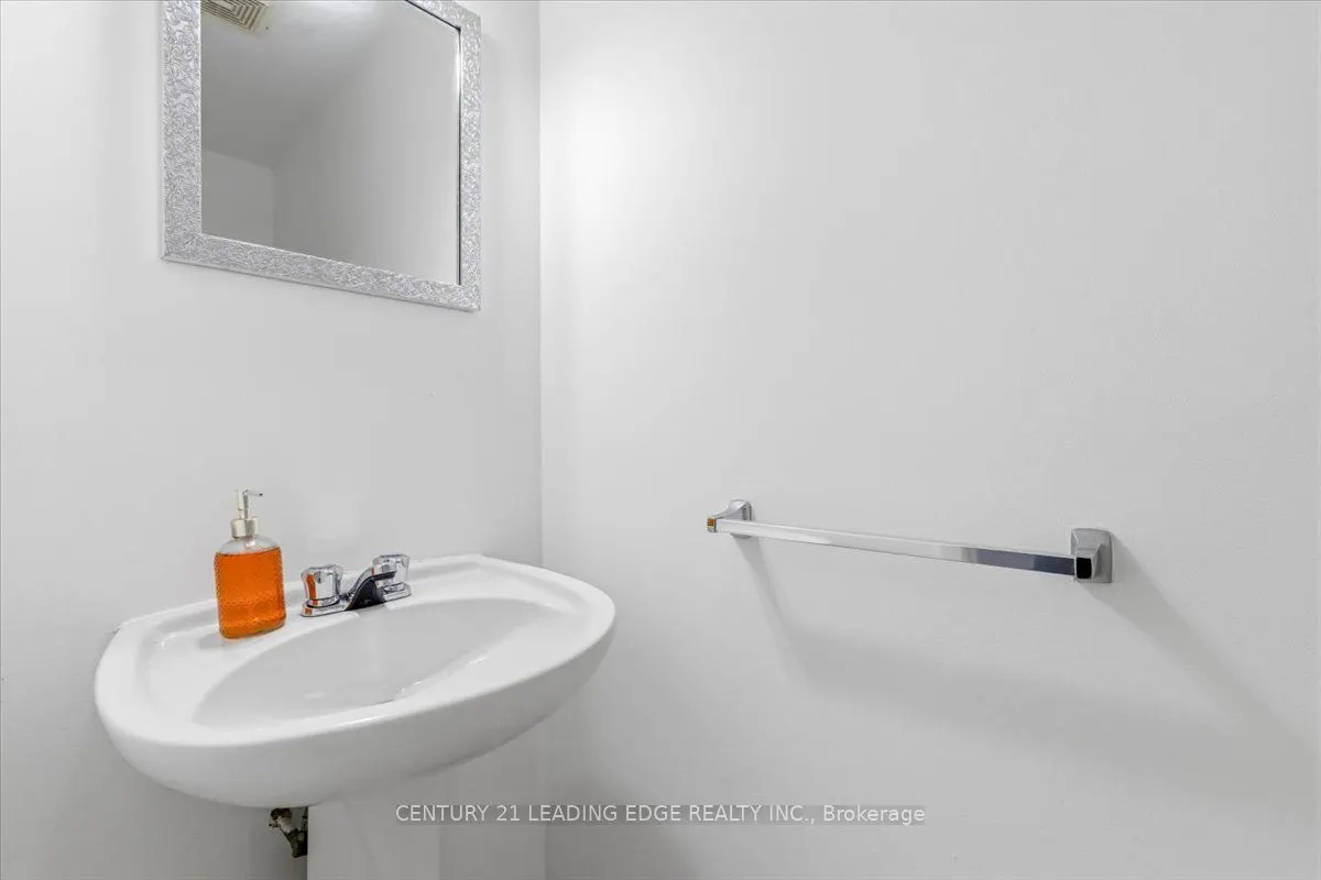 28 Sebastian Cabot Way #43