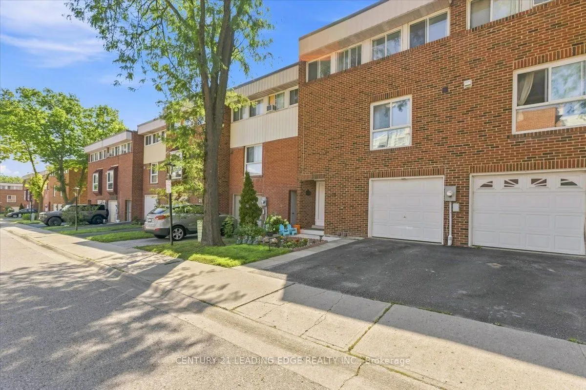 28 Sebastian Cabot Way #43