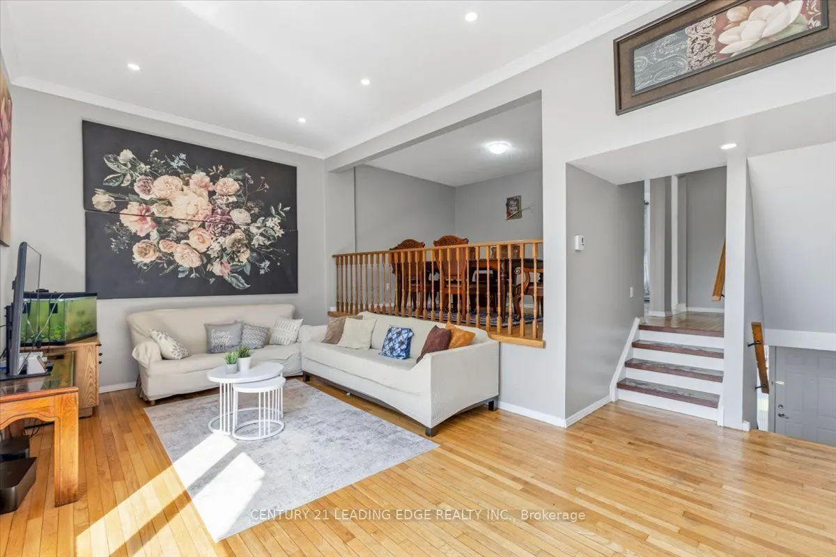 28 Sebastian Cabot Way #43