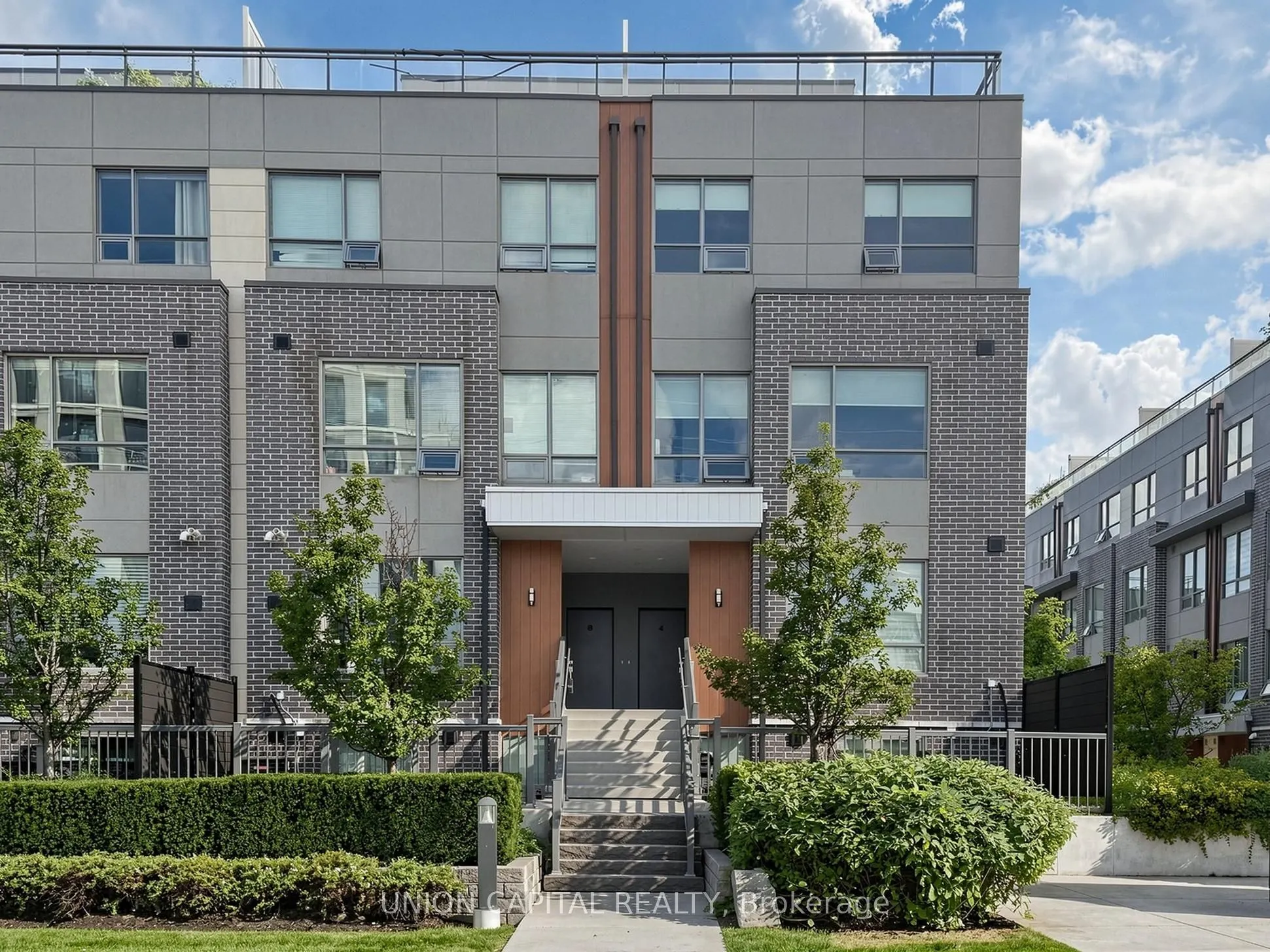 1238 Cawthra Road #4