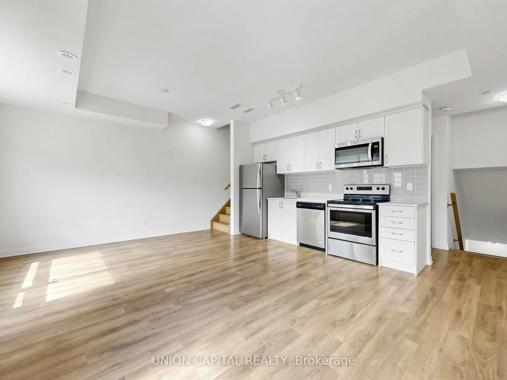 1238 Cawthra Road #4