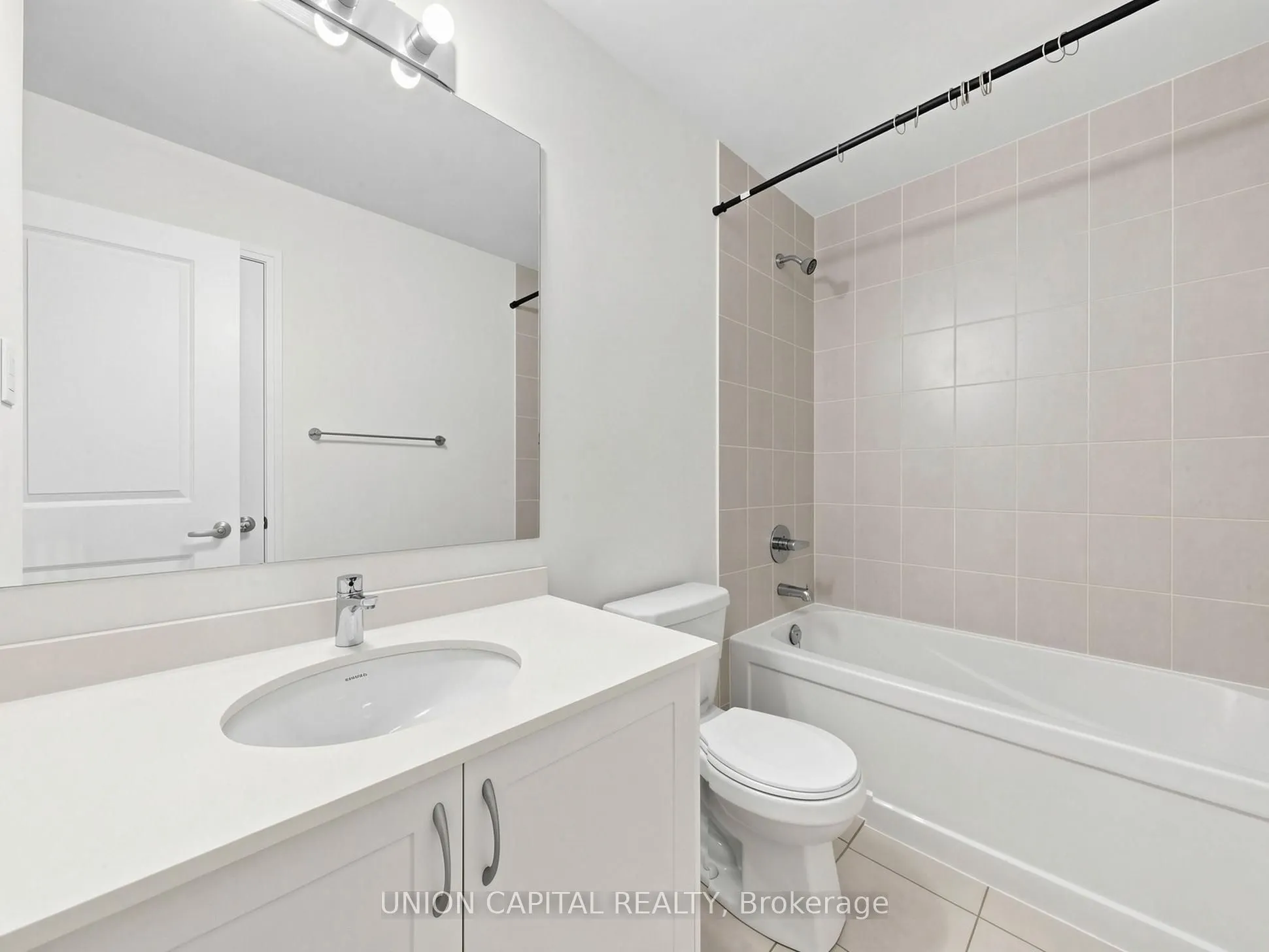 1238 Cawthra Road #4
