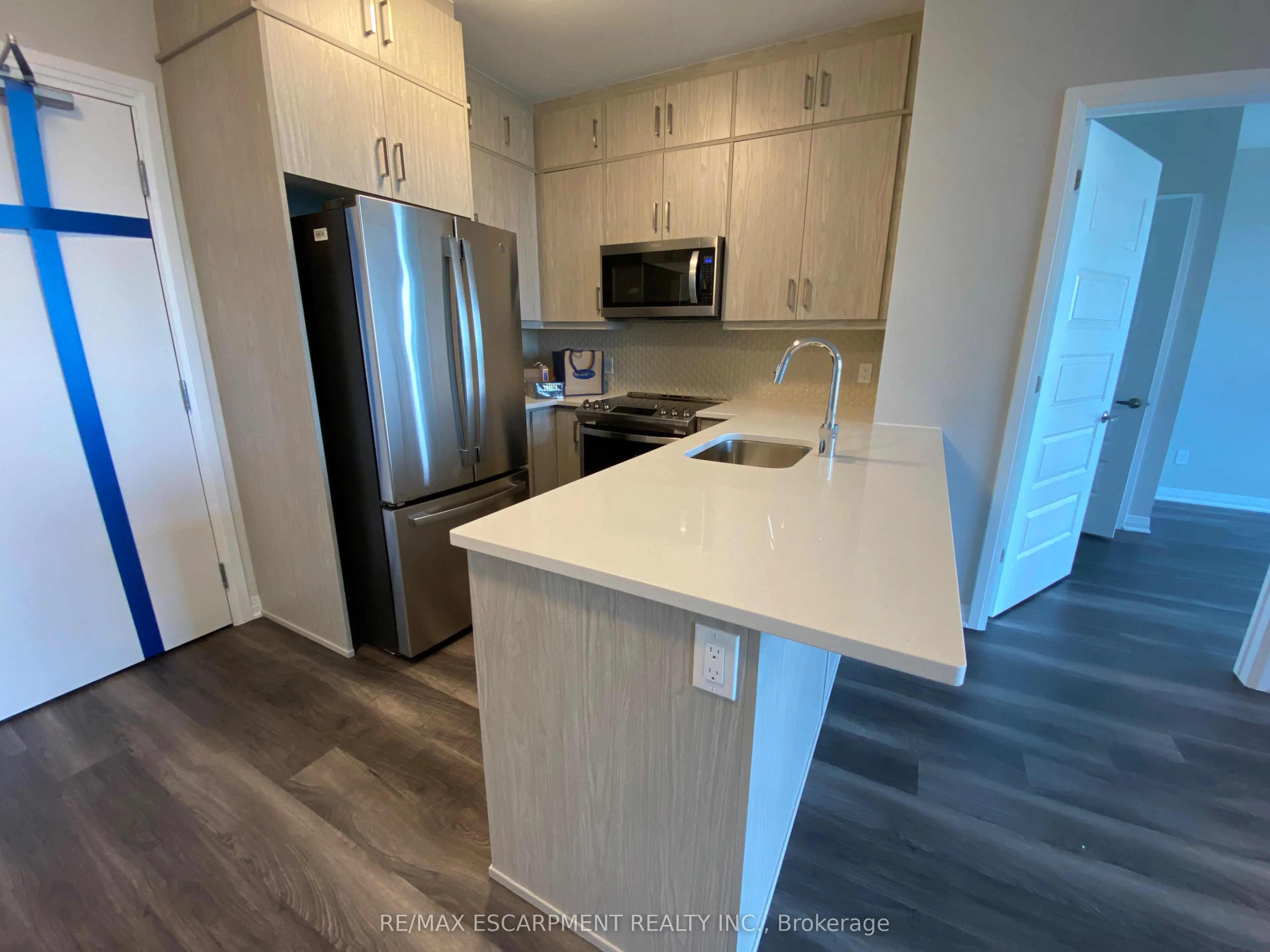 95 Dundas Street W #507