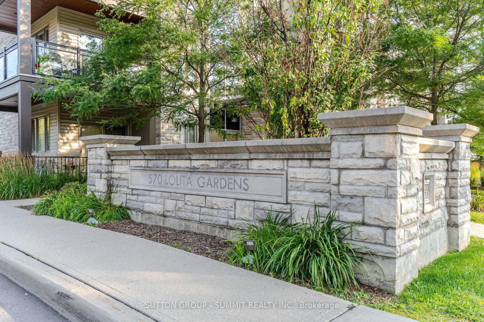 570 Lolita Gardens #418