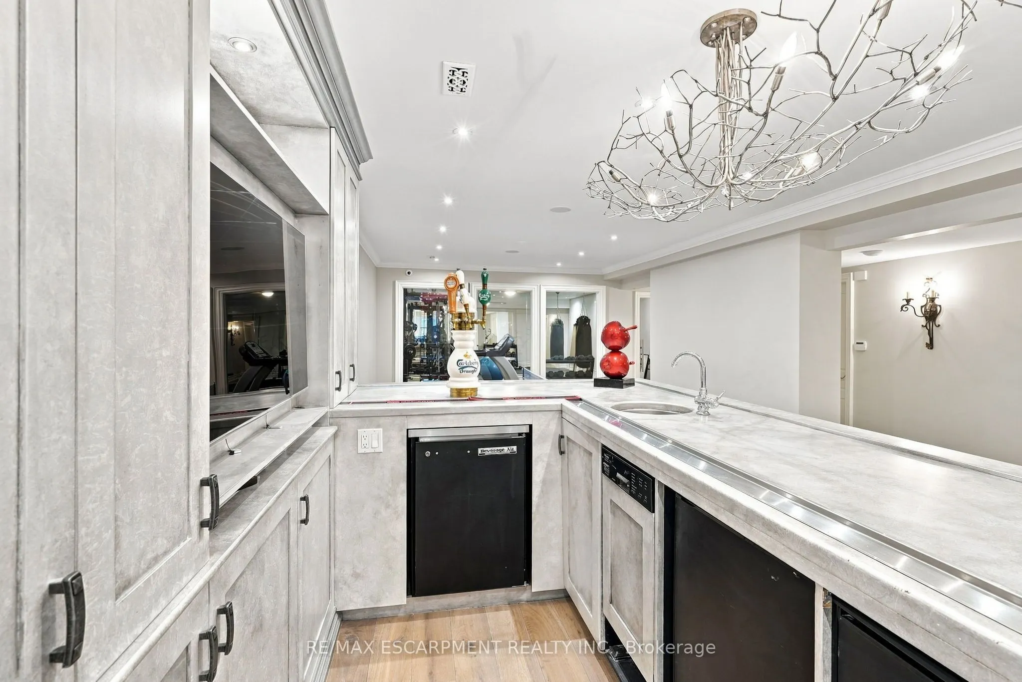 2025 Heartwood Court