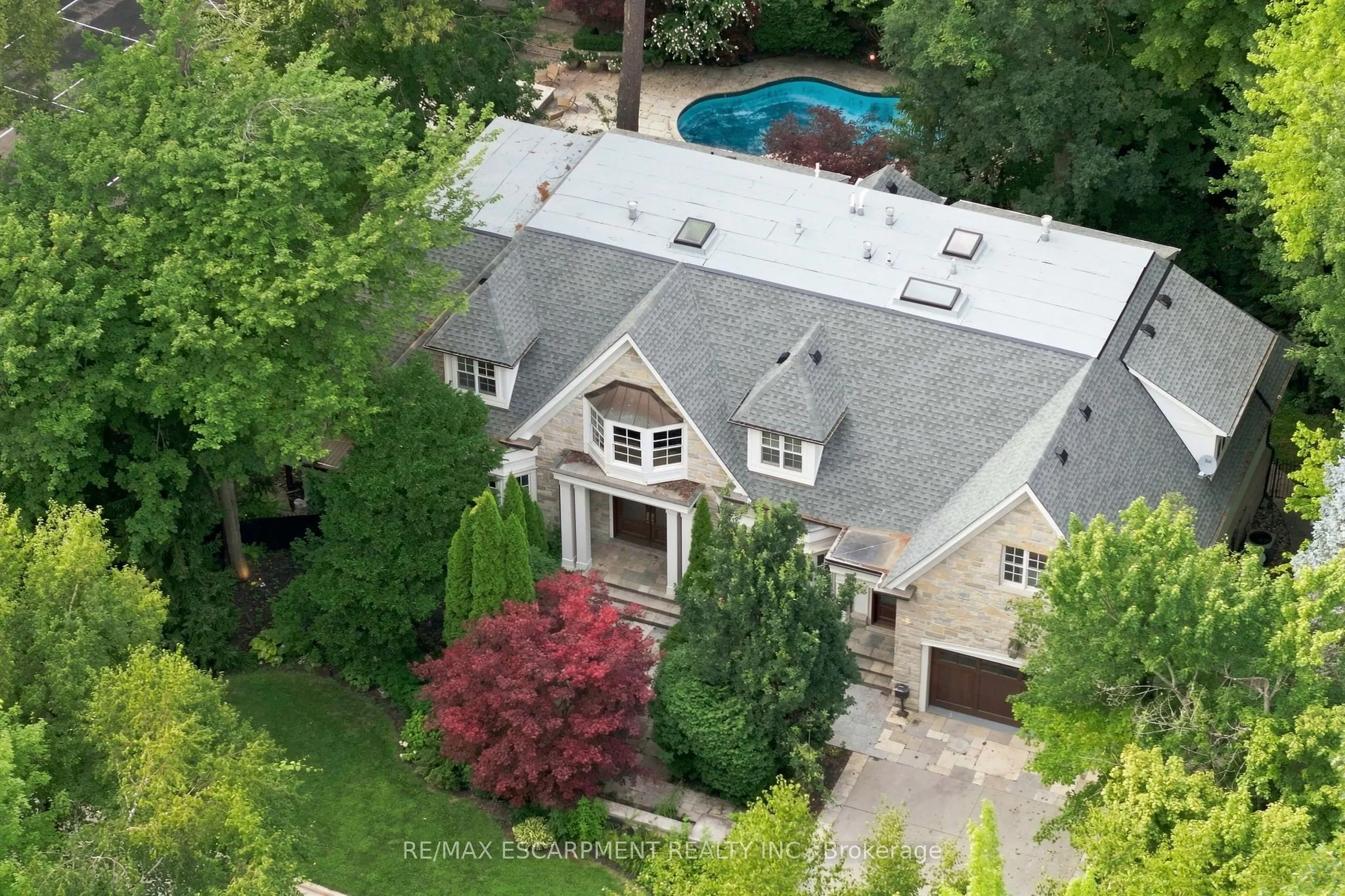 2025 Heartwood Court