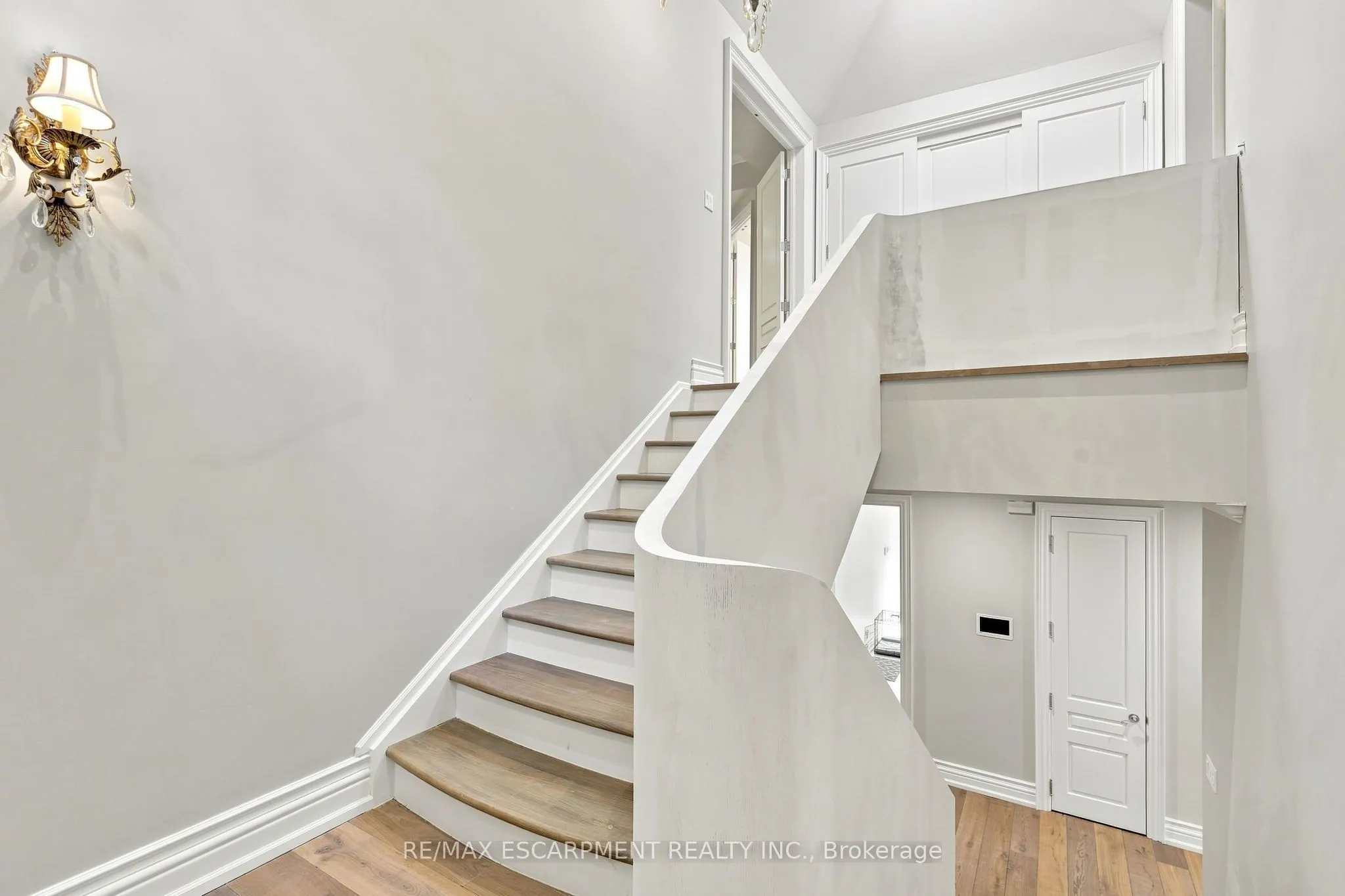 2025 Heartwood Court