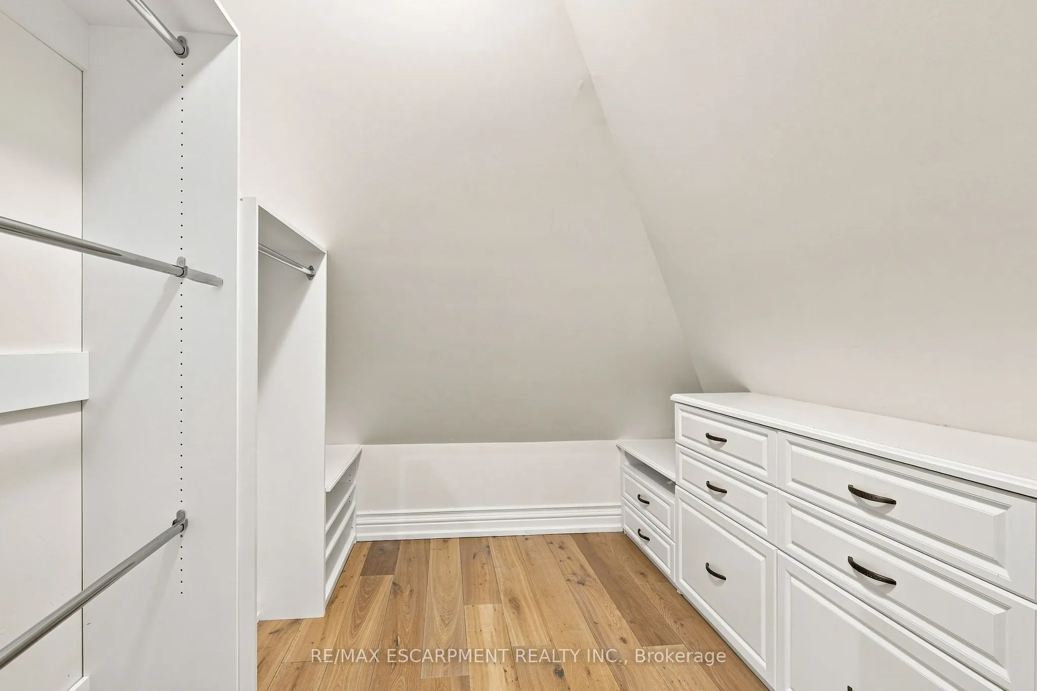 2025 Heartwood Court