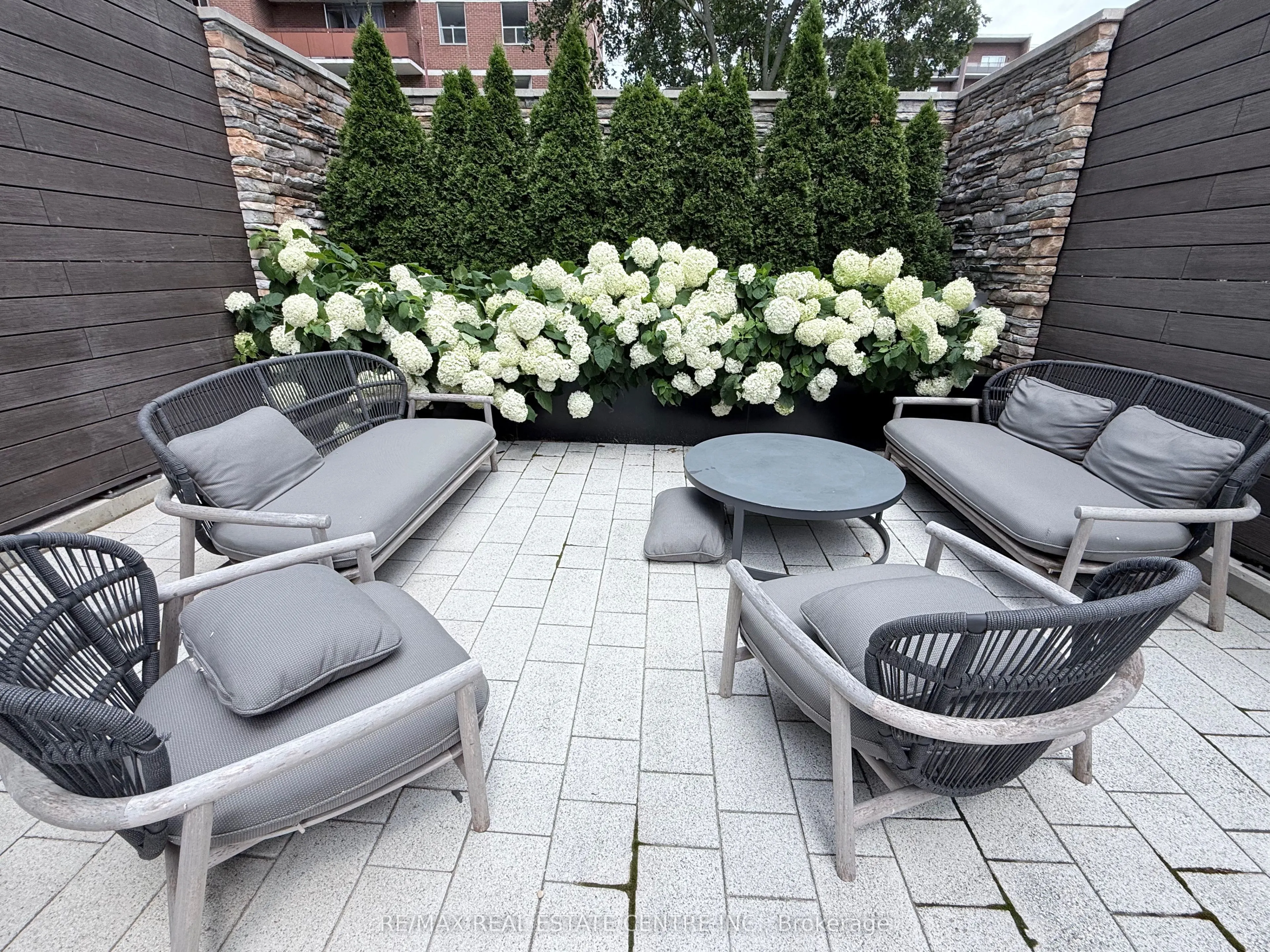 21 Park Street E #1507