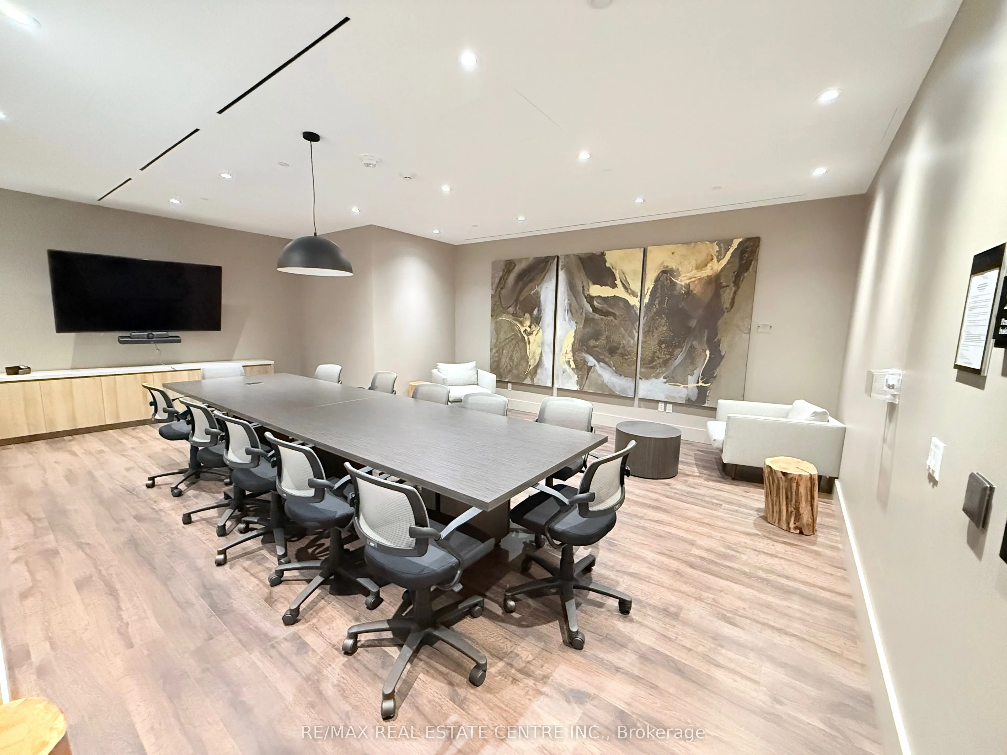 21 Park Street E #1507