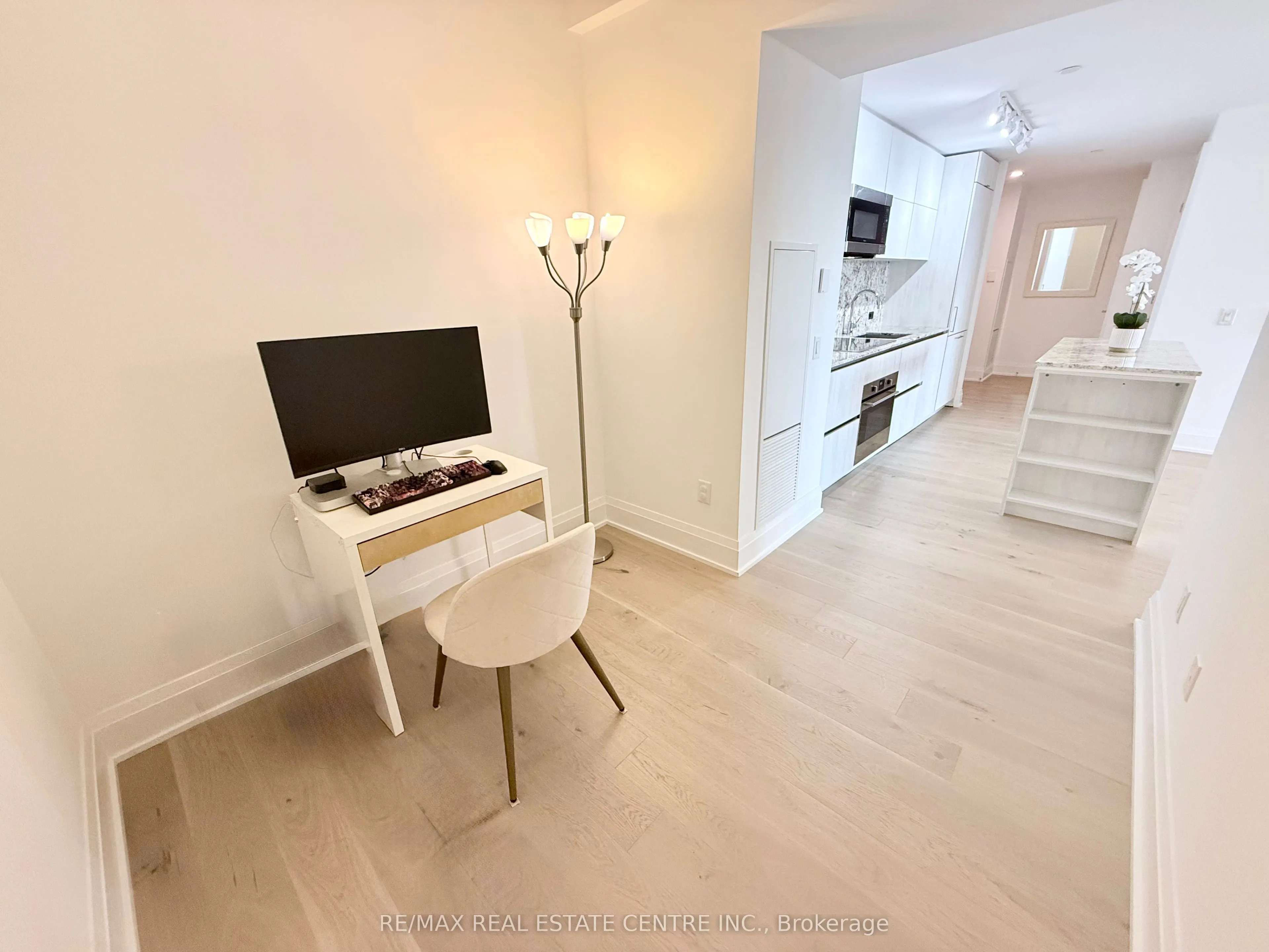 21 Park Street E #1507