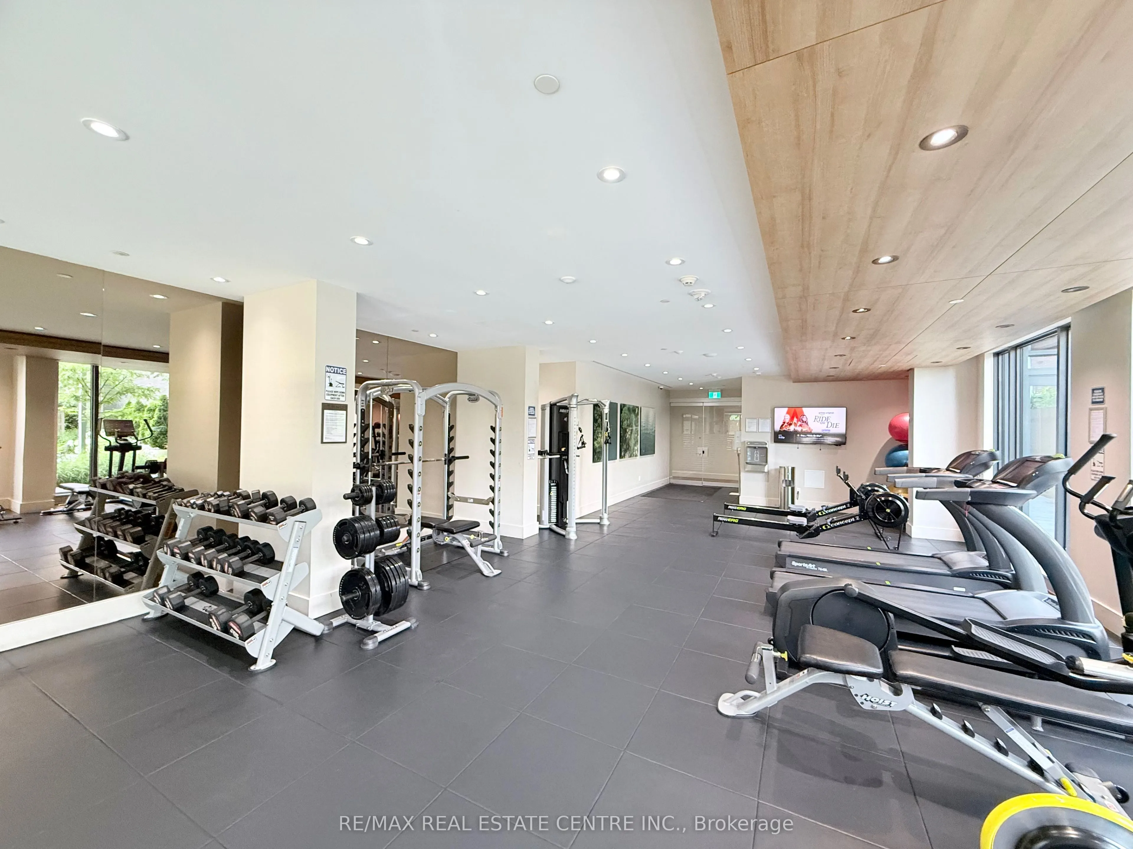 21 Park Street E #1507