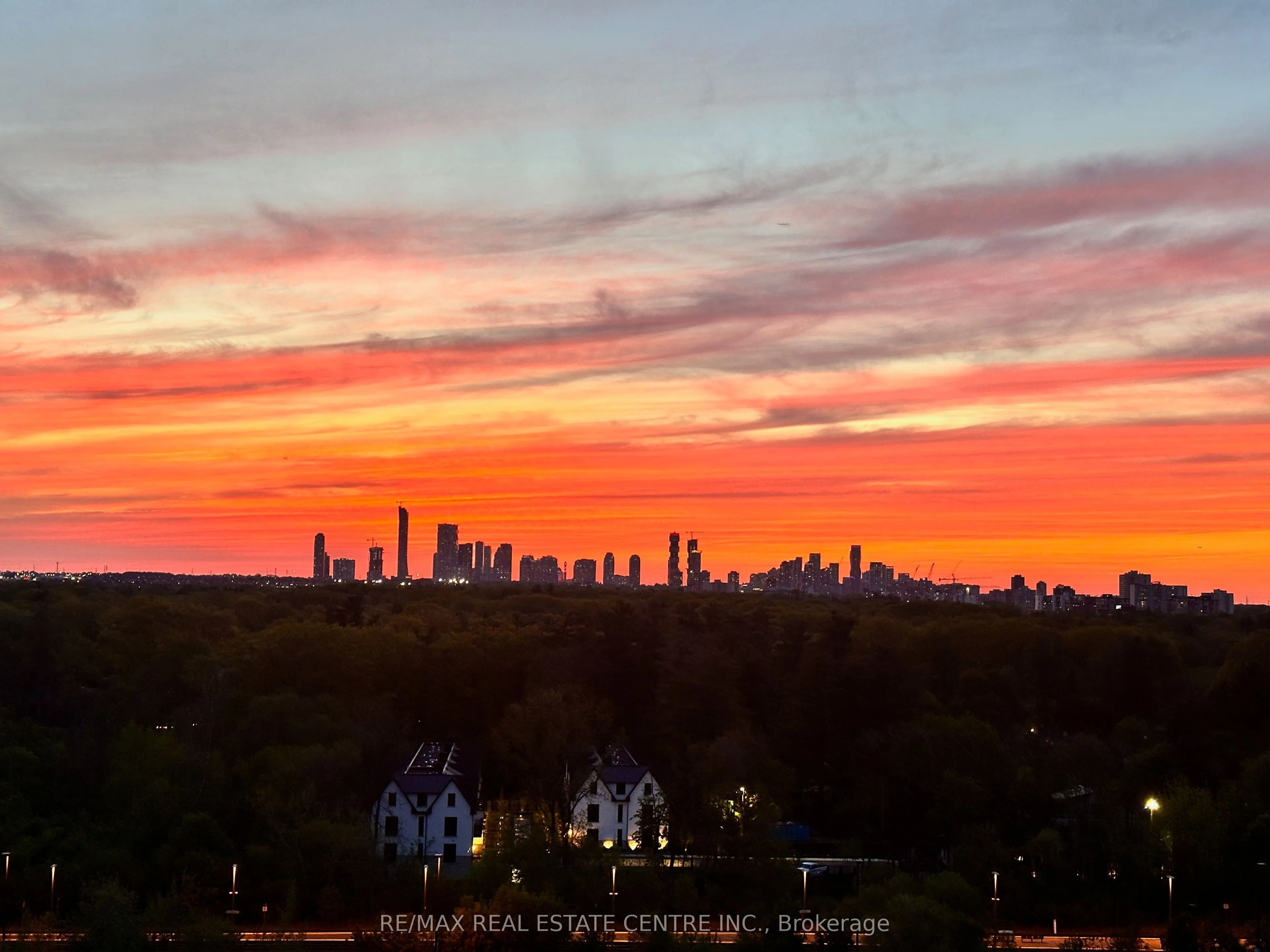 21 Park Street E #1507