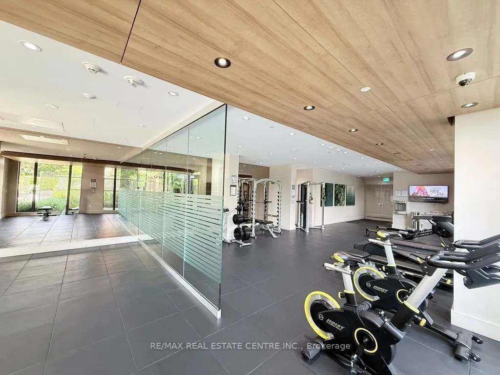 21 Park Street E #1507